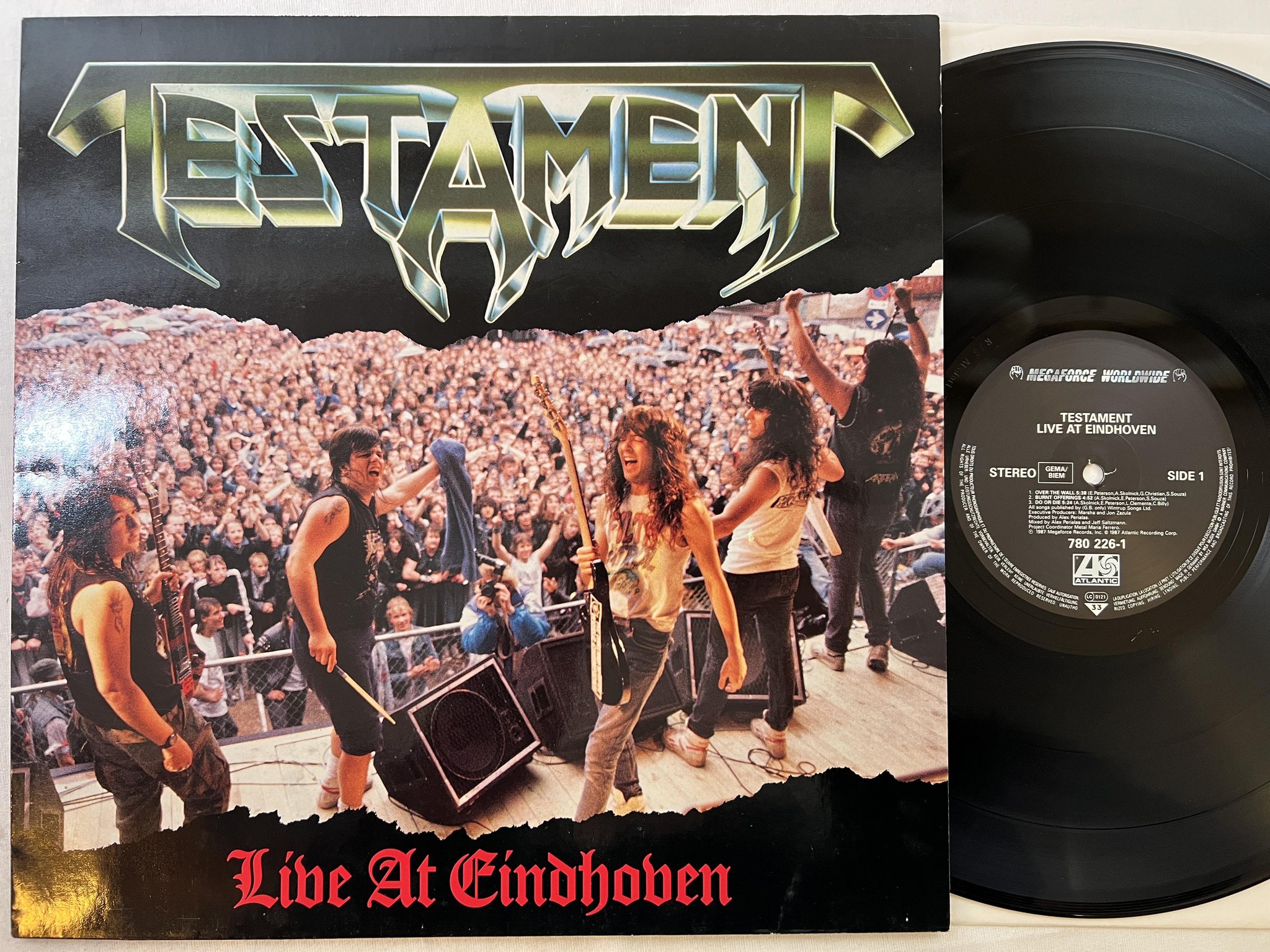 Omslagsbild för skivan TESTAMENT live at Eindhoven LP -87 Ger MEGAFORCE WORLDWIDE 780 226-1