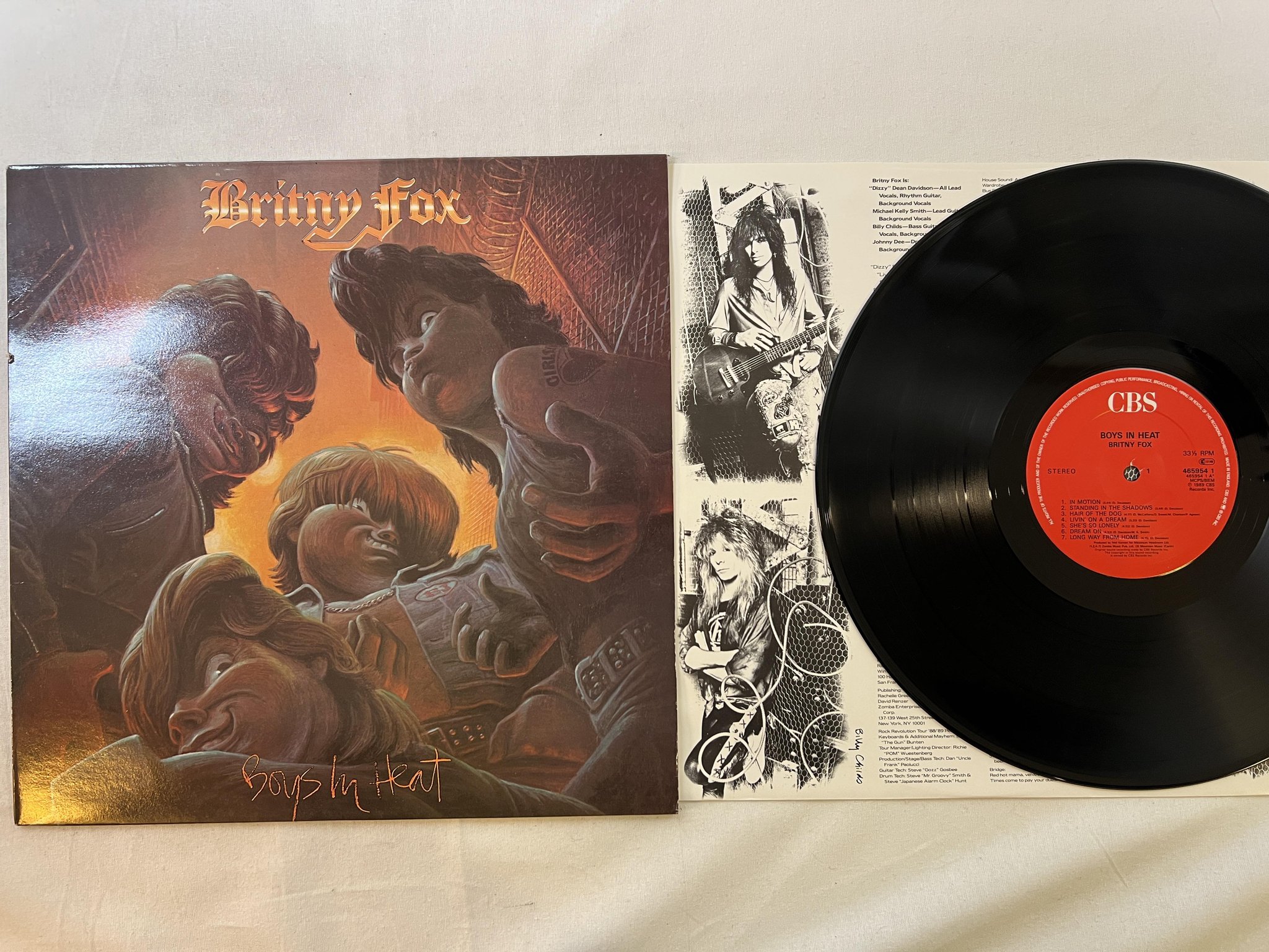 Omslagsbild för skivan BRITNY FOX boys in heat LP -89 VBS 465954 1