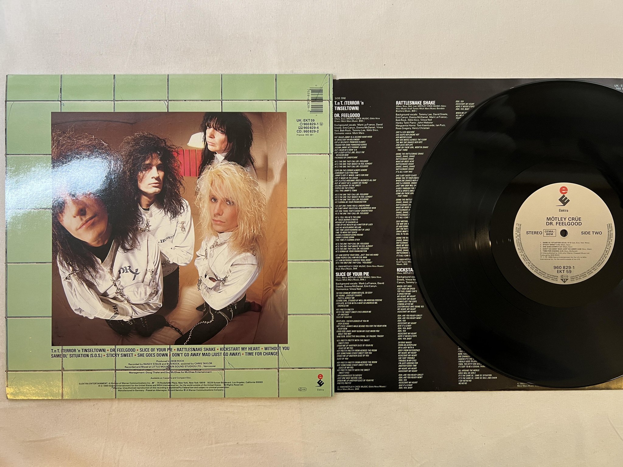 Omslagsbild för skivan MÖTLEY CRÜE Dr Feelgood LP -89 Ger ELEKTRA 960 829-1