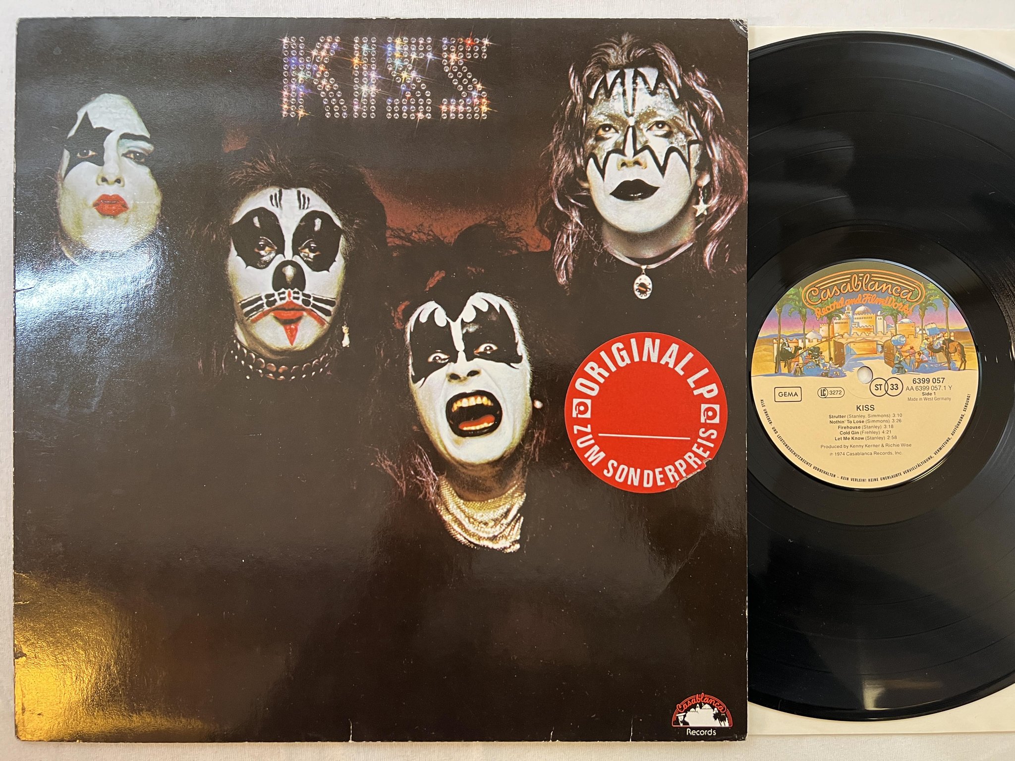 Omslagsbild för skivan KISS s/t LP re Ger CASABLANCA 6399 057