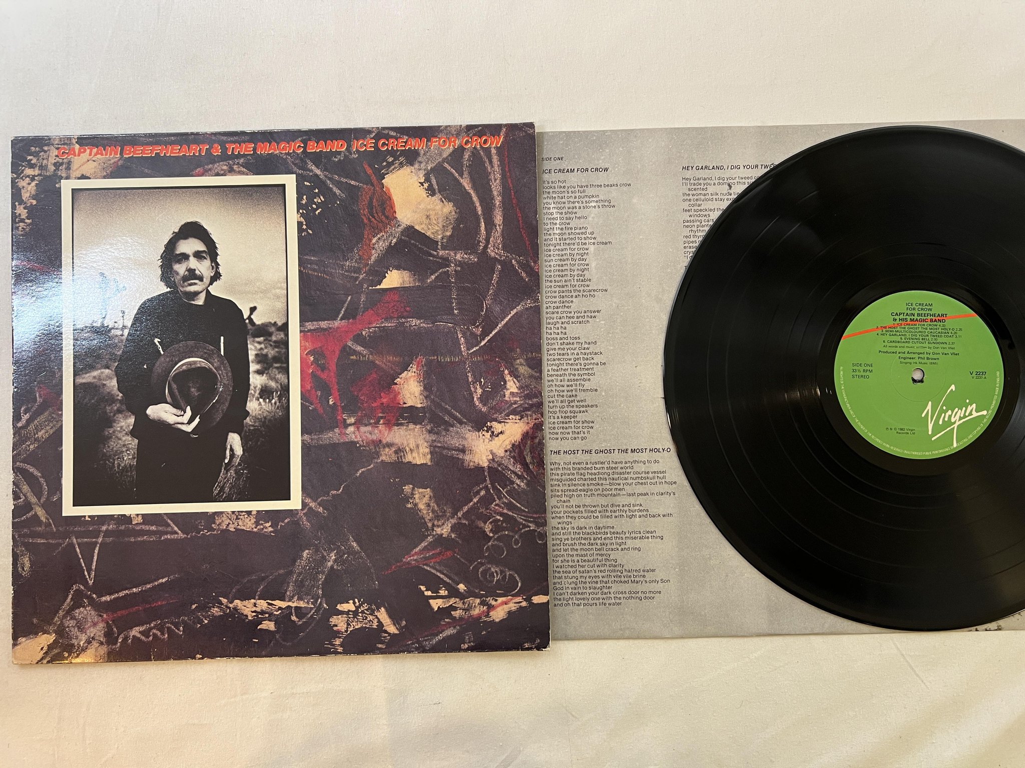 Omslagsbild för skivan CAPTAIN BEEFHEART & HIS MAGIC BAND ice cream for crow LP -82 VIRGIN V2237
