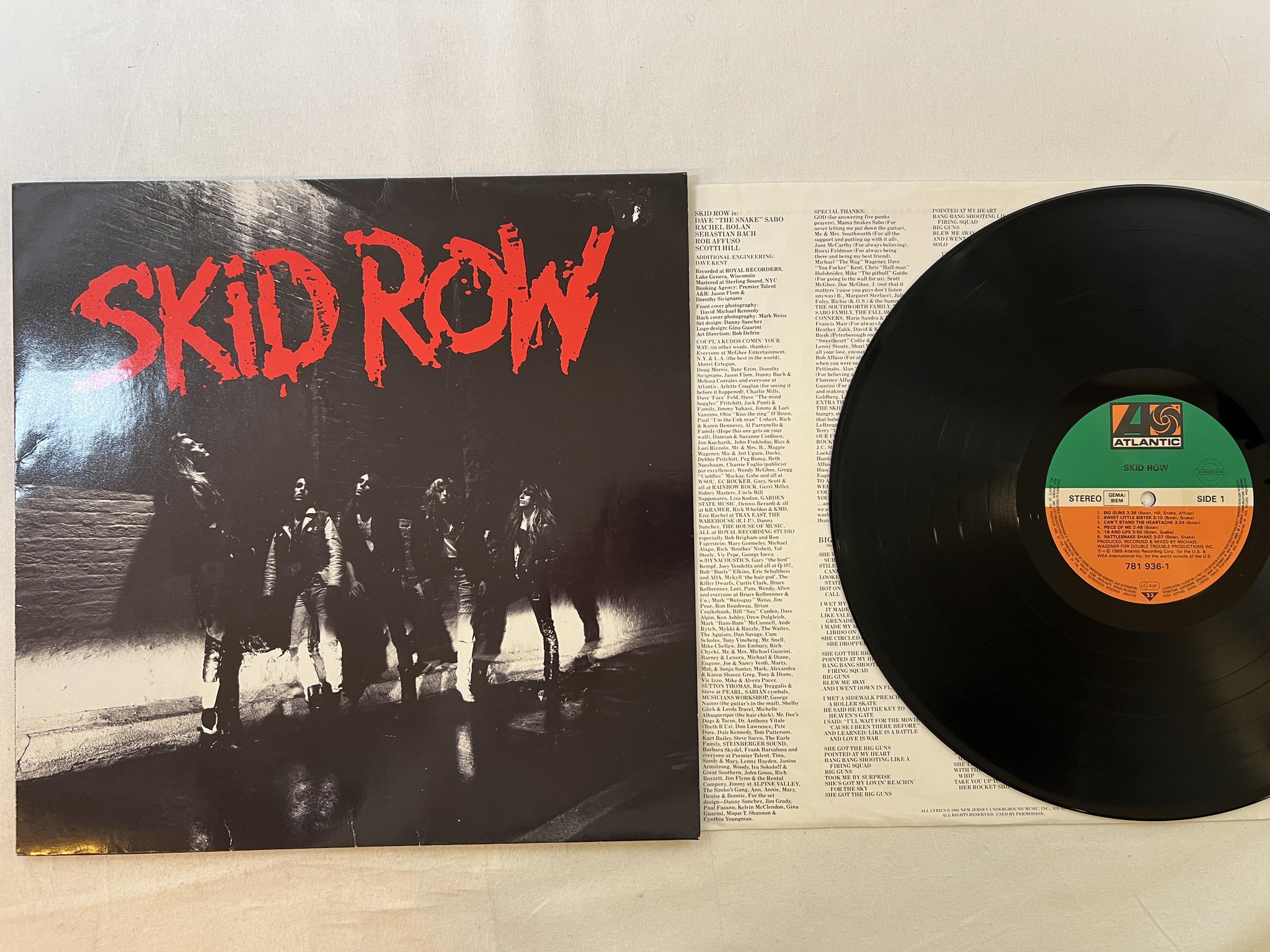 Omslagsbild för skivan SKID ROW s/t LP -89 Ger ATLANTIC 781 936-1