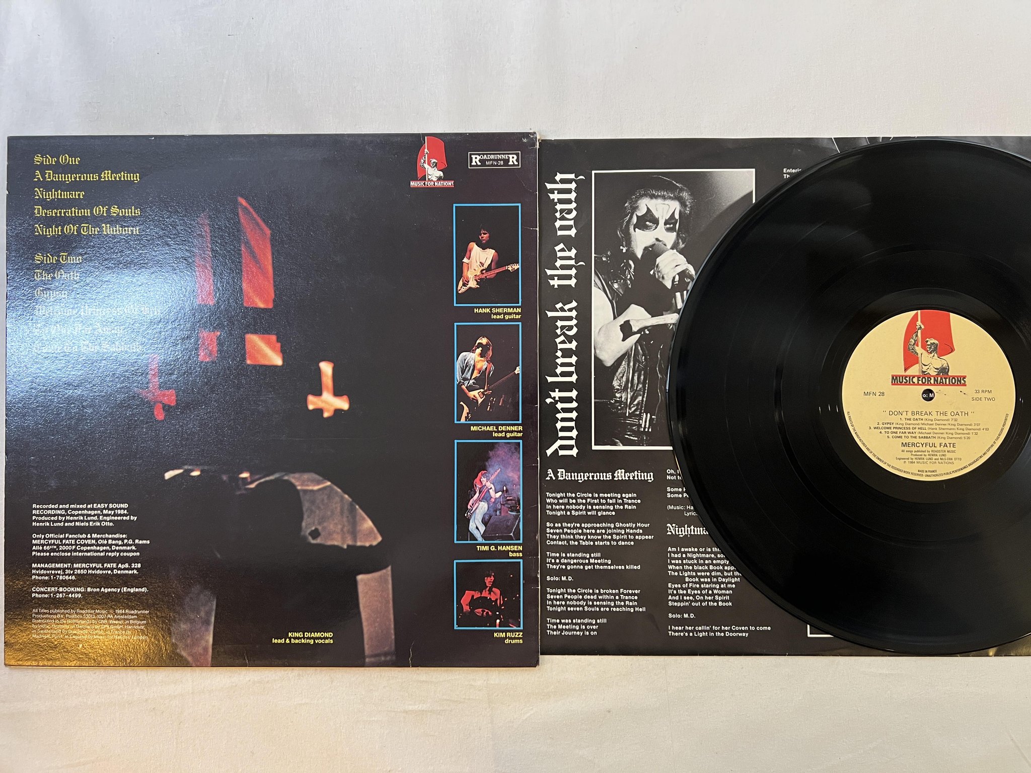 Omslagsbild för skivan MERCYFUL FATE don't break the oath LP -84 MUSIC FOR NATIONS MFN 28