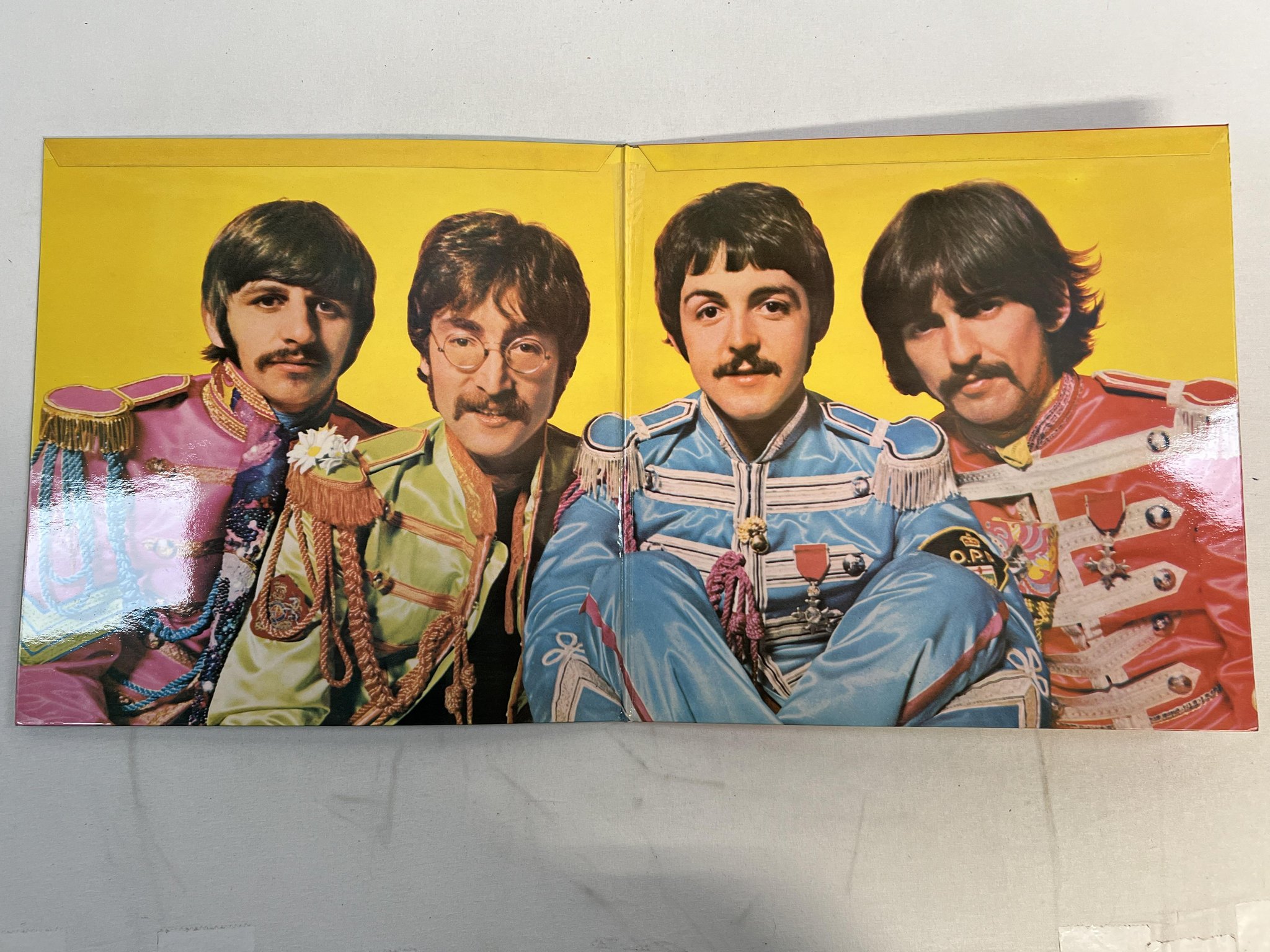 Omslagsbild för skivan THE BEATLES Sgt Pepper's lonely... LP -67 UK PARLOPHONE PCS 7027