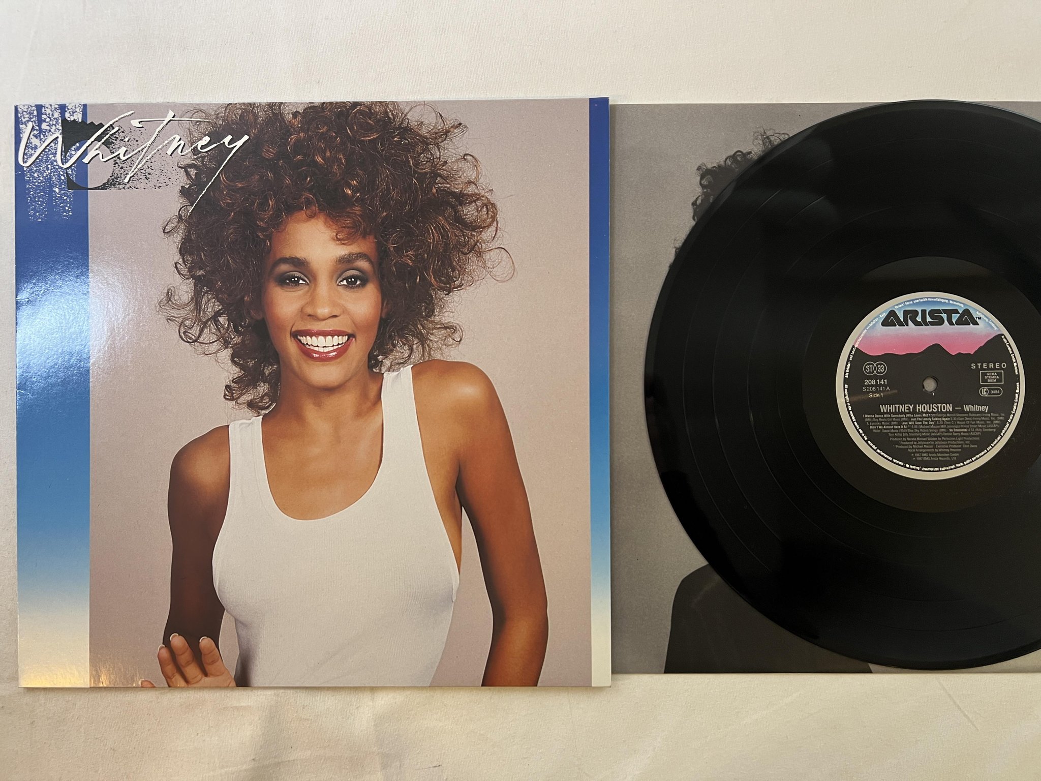 Omslagsbild för skivan WHITNEY HOUSTON whitney LP -87 Ger ARISTA 208141