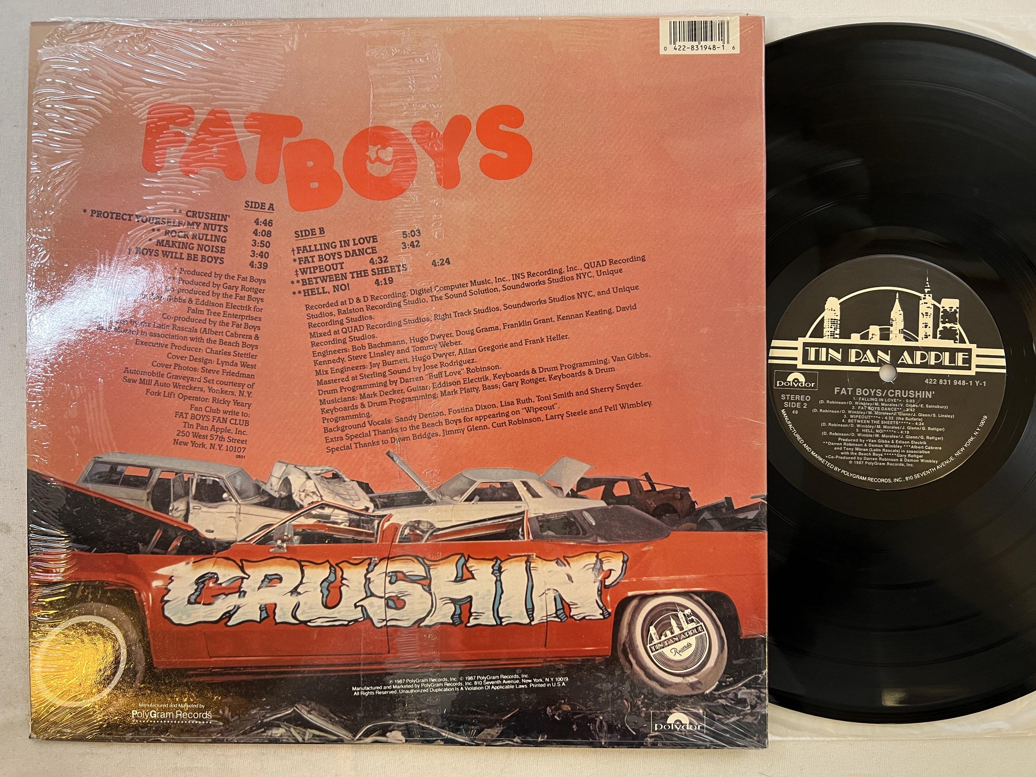 Omslagsbild för skivan FAT BOYS crushin' LP -87 US TIN PAN APPLE 422 831 948-1