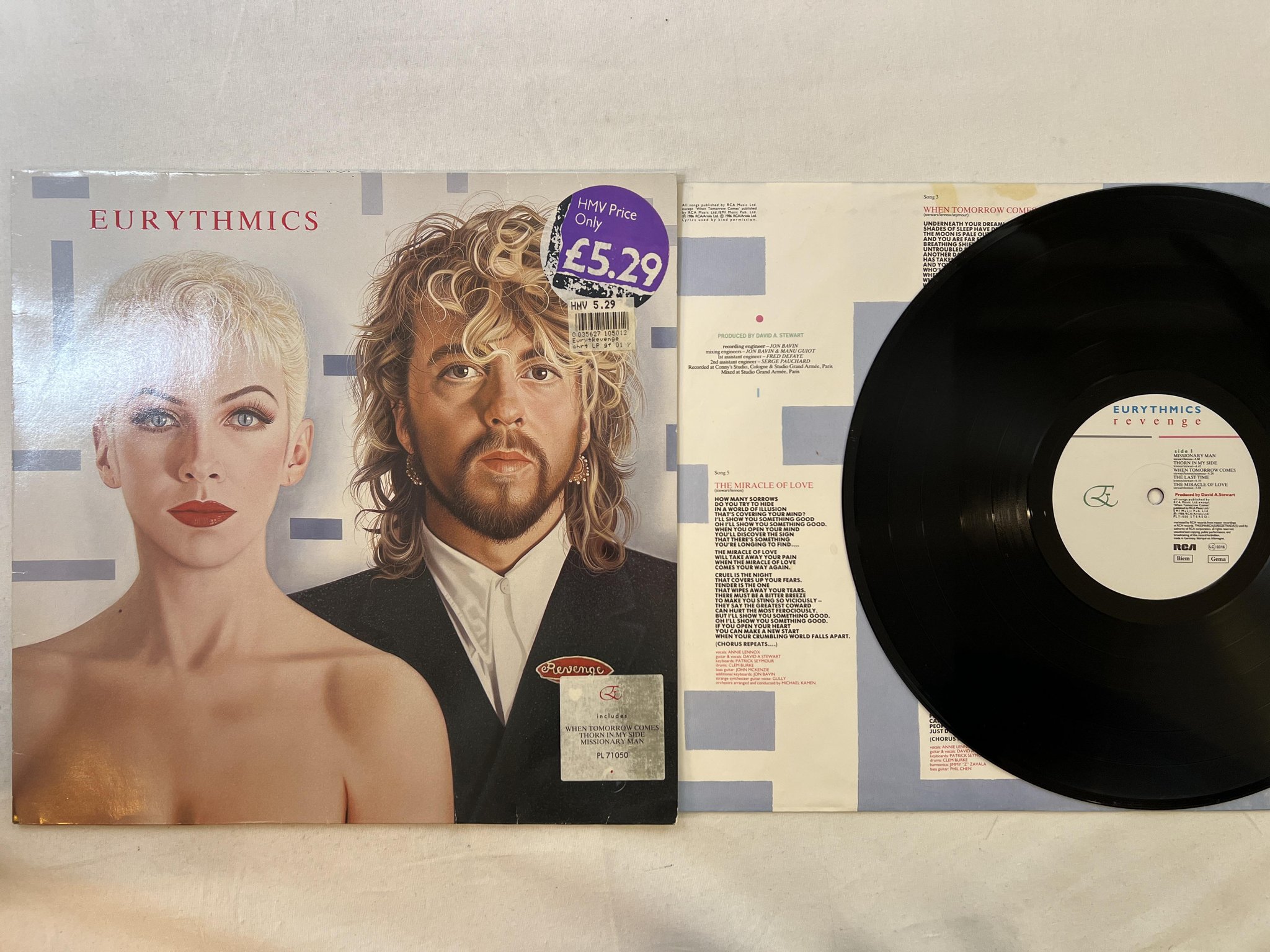 Omslagsbild för skivan EURYTHMICS revenge LP -86 Ger RCA PL 71050 ** miracle of love **