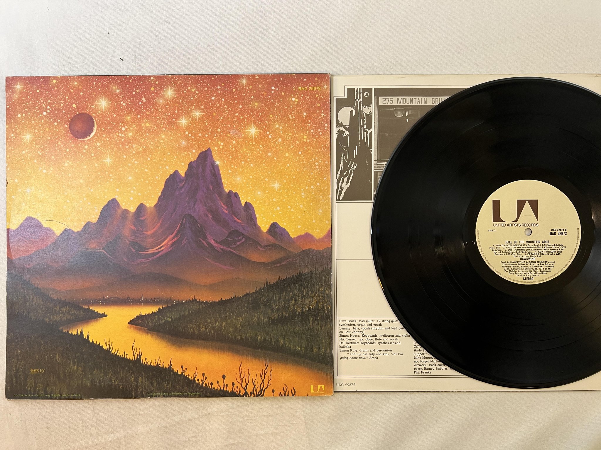 Omslagsbild för skivan HAWKWIND hall of the mountain grill LP -74 UK UNITED UAG 29672