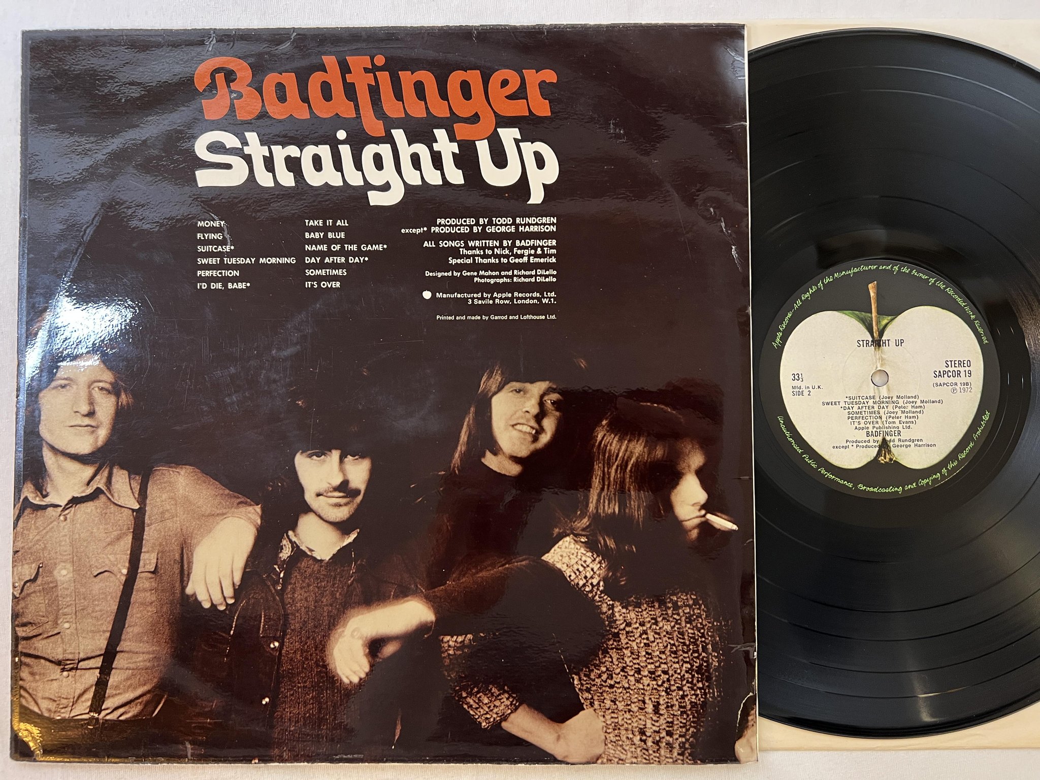 Omslagsbild för skivan BADFINGER straight up LP -72 UK APPLE SAPCOR 19 ** POWER POP **