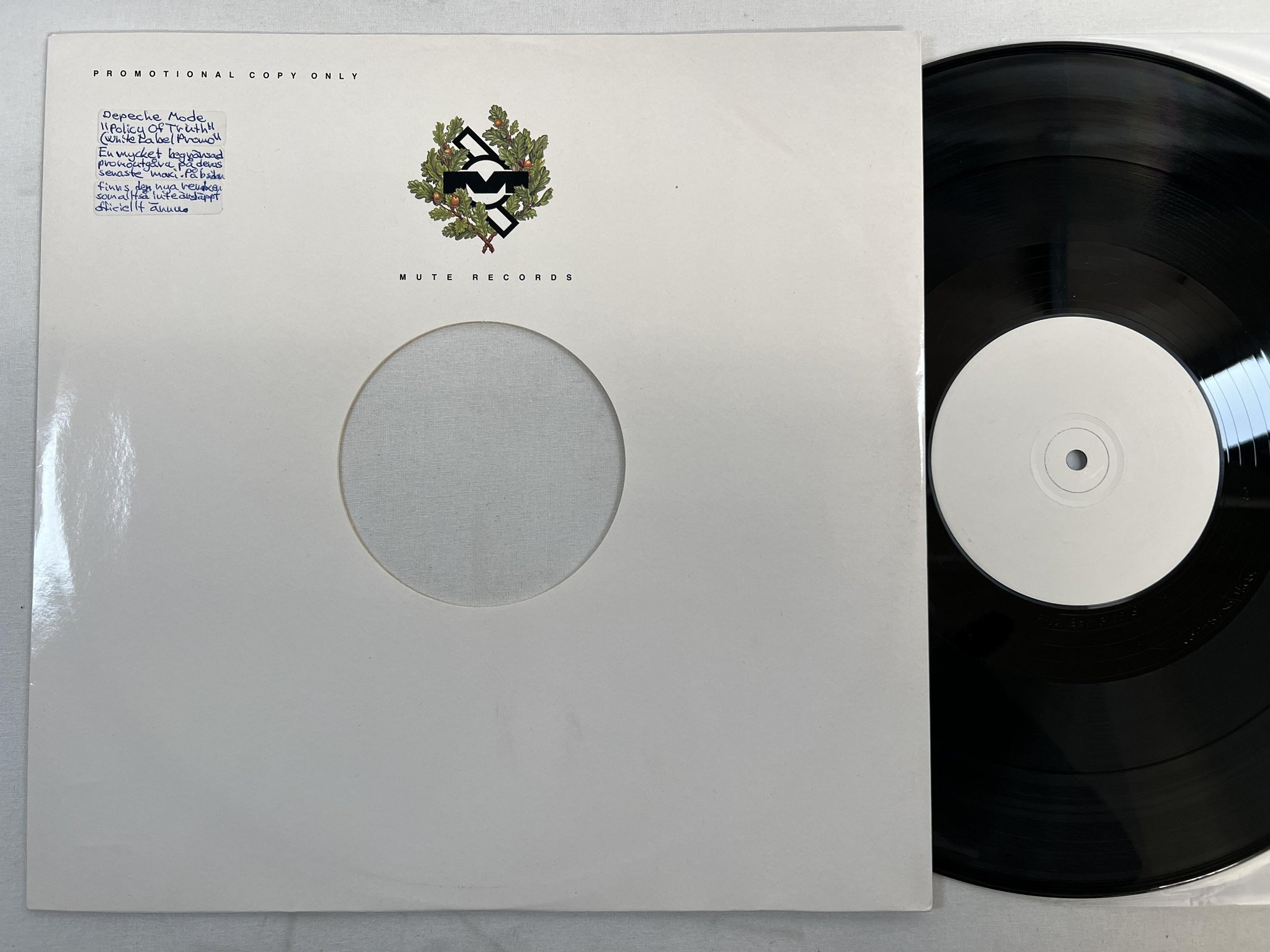 Omslagsbild för skivan DEPECHE MODE policy of truth 12" -90 UK MUTE P12 BONG 19 ** white label promo **