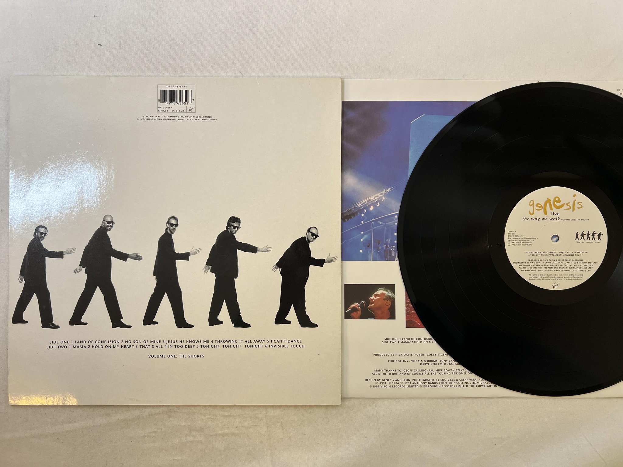 Omslagsbild för skivan GENESIS live LP -92 VIRGIN 077778656517 ** VERY RARE **