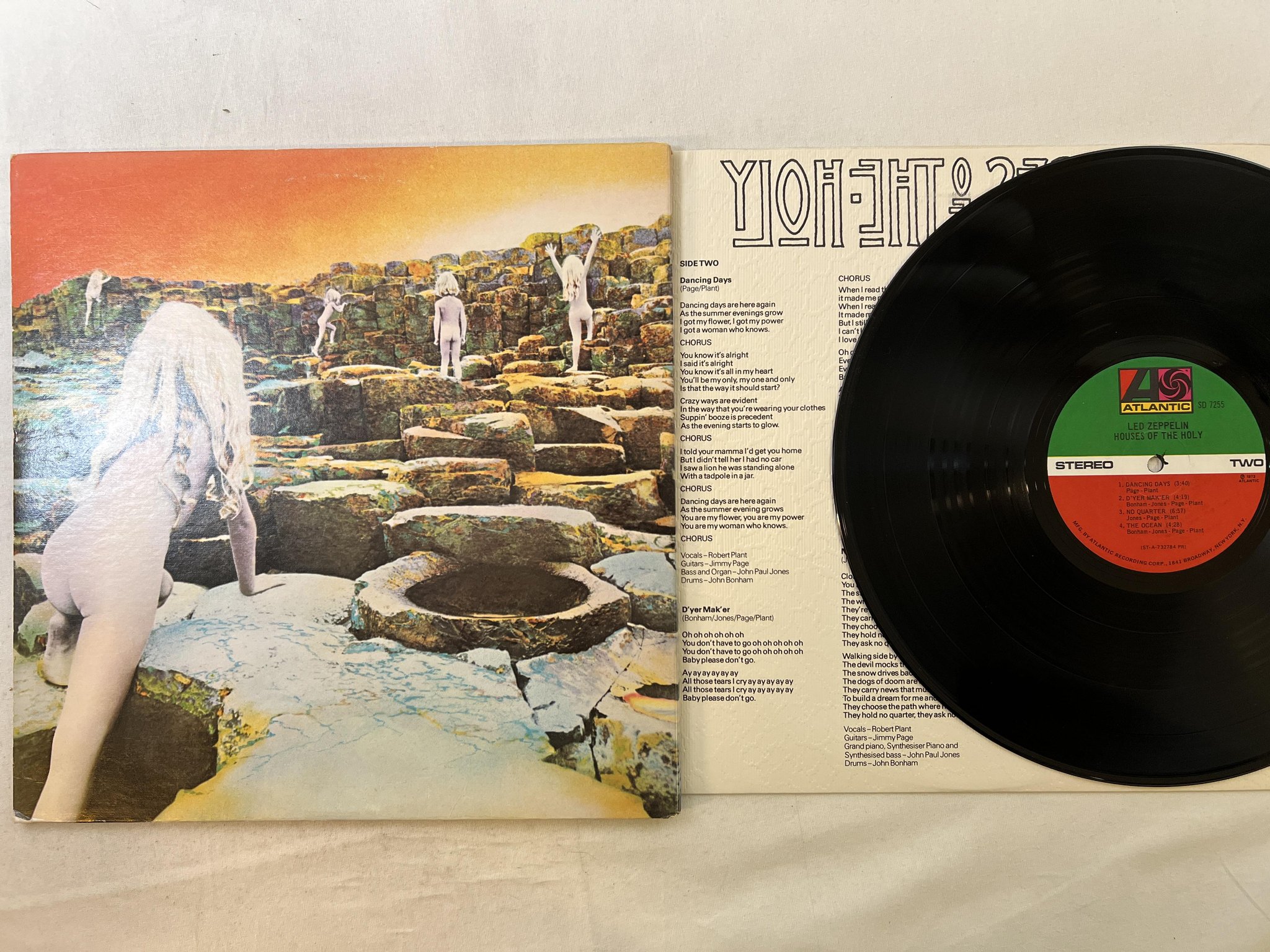Omslagsbild för skivan LED ZEPPELIN houses of the holy LP -73 US ATLANTIC SD 7255 ** STERLING / RL **