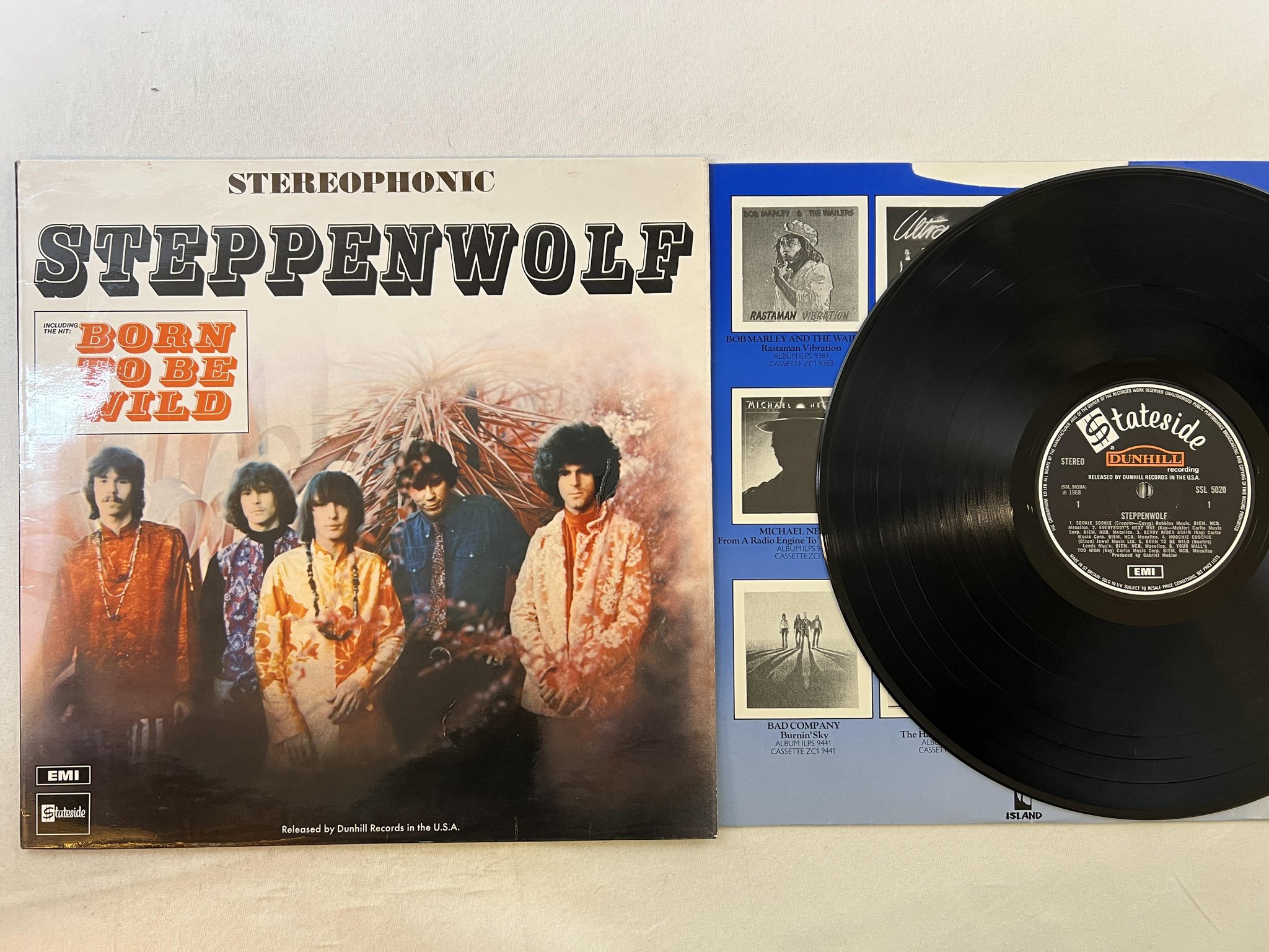 Omslagsbild för skivan STEPPENWOLF s/t LP -68/70 UK STATESIDE SSL 5020