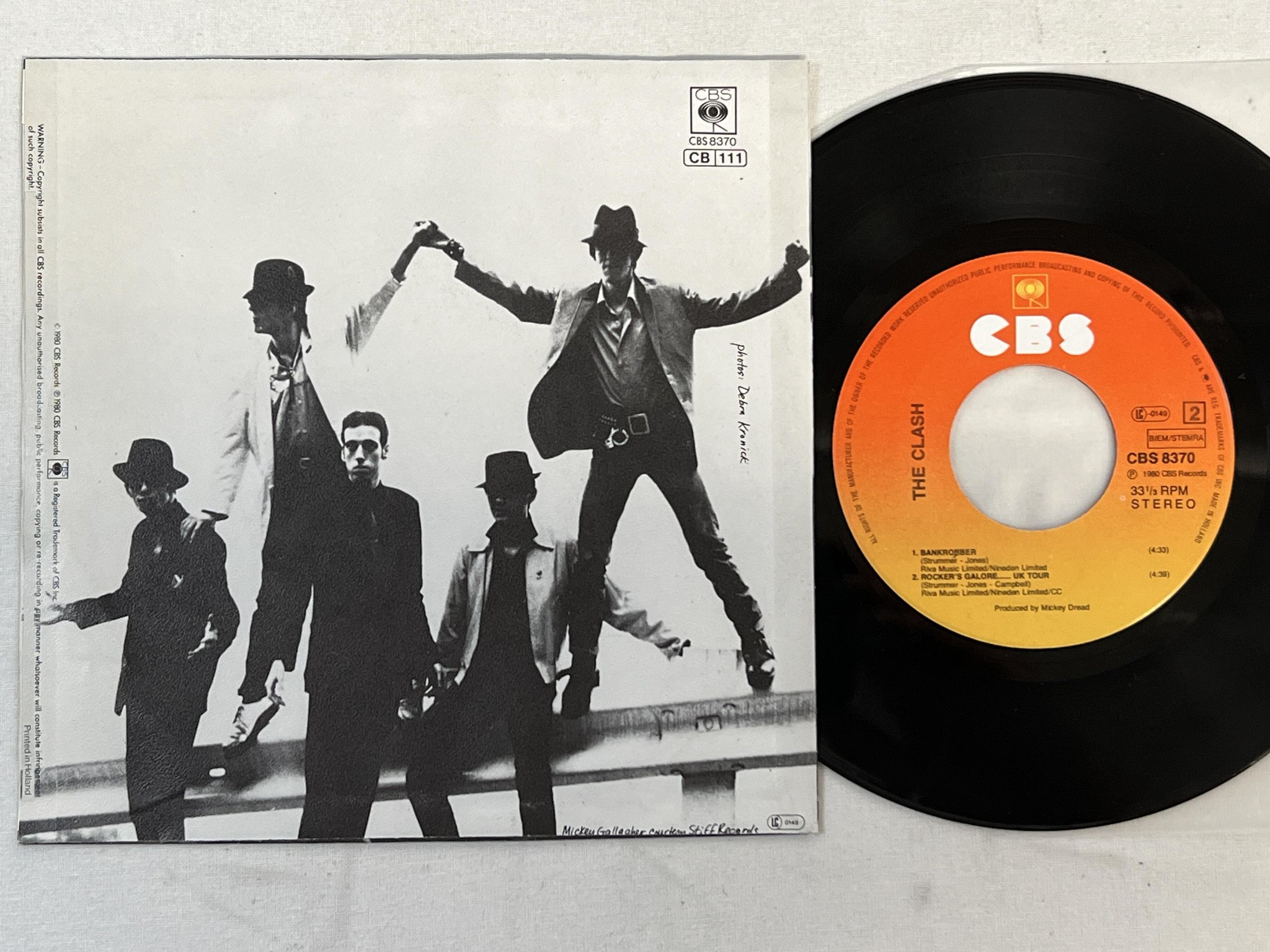 Omslagsbild för skivan THE CLASH train in vain 7"single -79 Hol CBS 8370