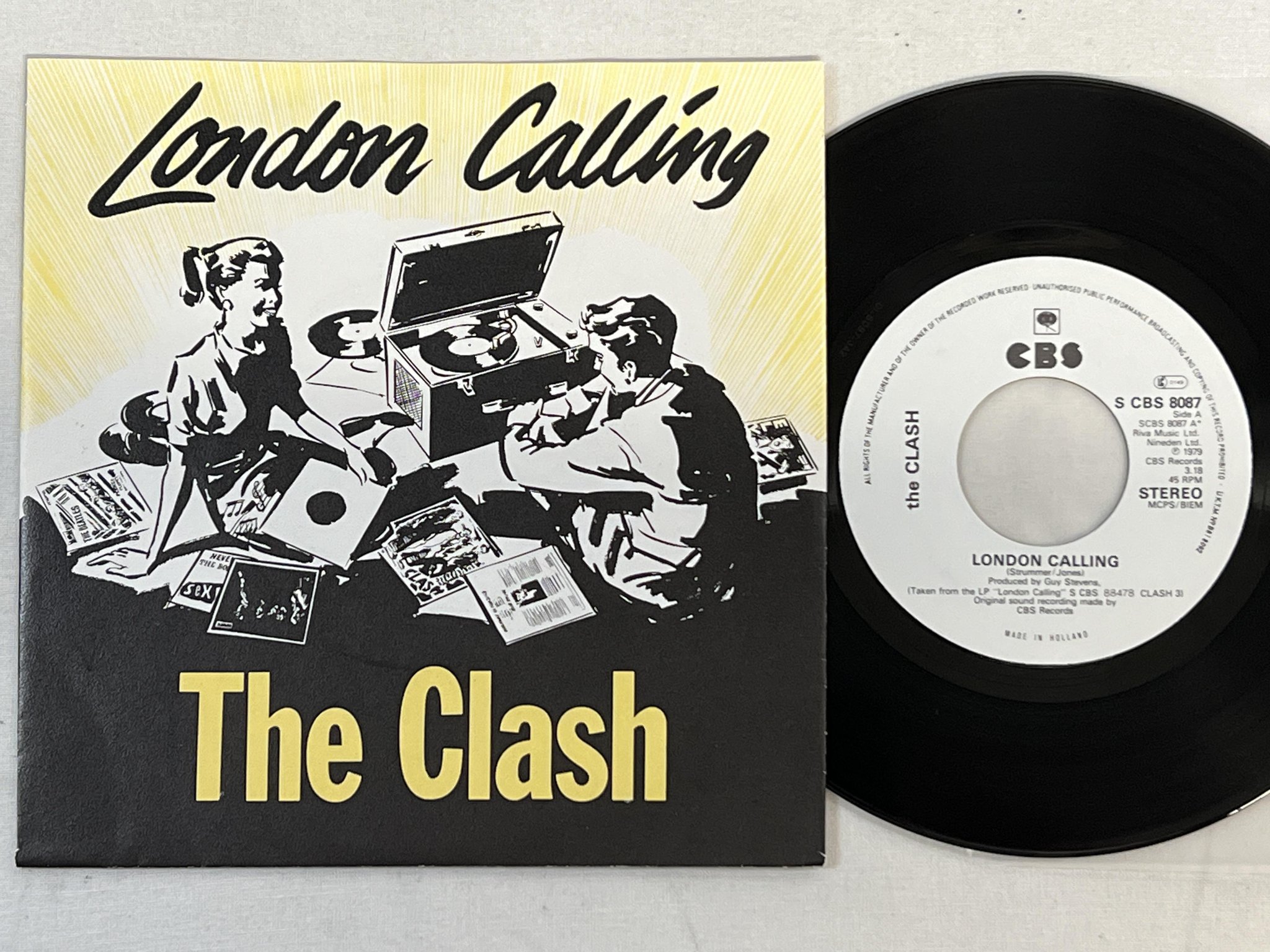 Omslagsbild för skivan THE CLASH London calling 7"single -79 Hol CBS 8087