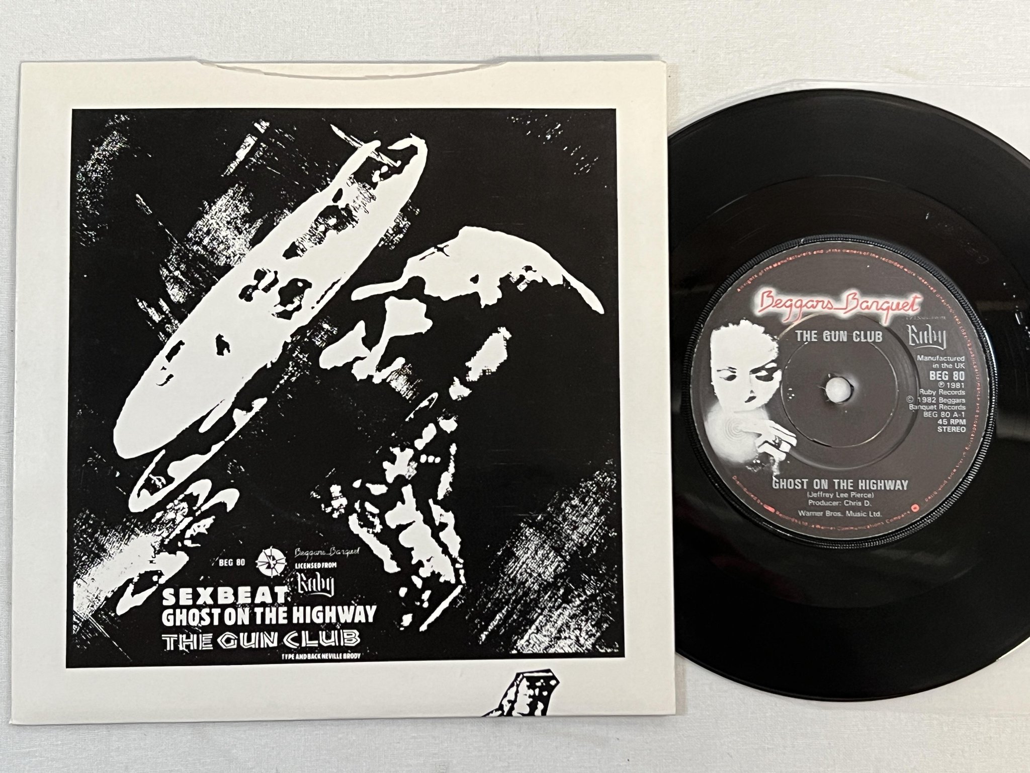Omslagsbild för skivan THE GUN CLUB Ghost On The Highway 7"single -82 UK beggars banquet * MEGA RARE *
