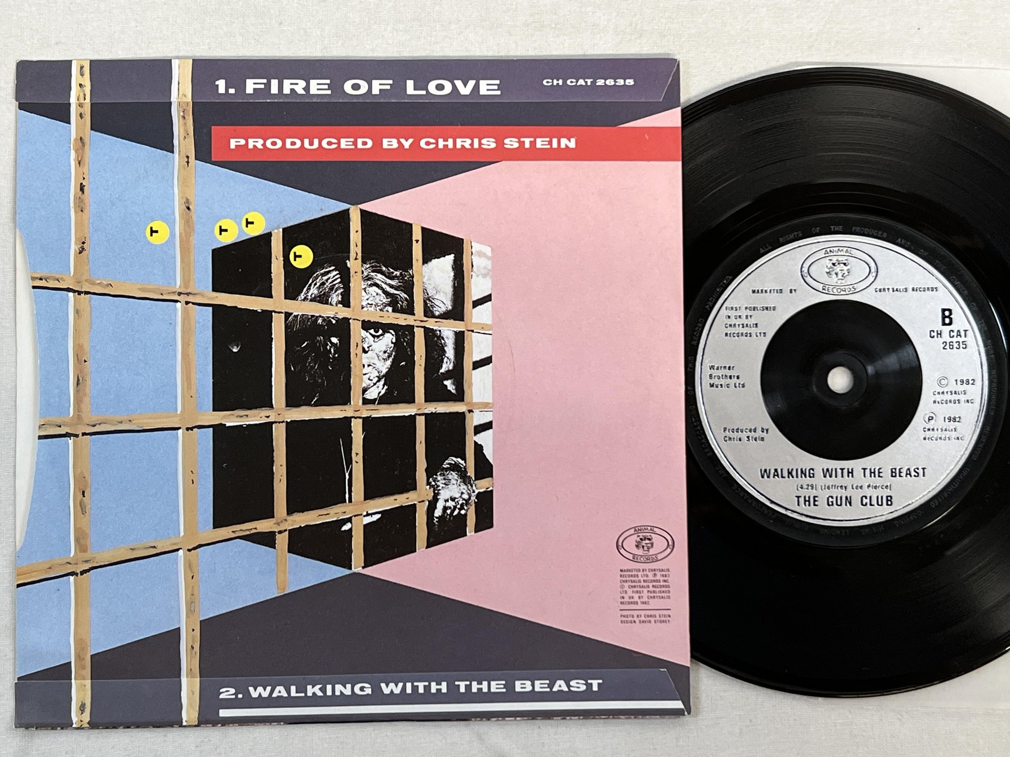 Omslagsbild för skivan THE GUN CLUB Fire Of Love 7"single -82 ANIMAL CH CAT 2635