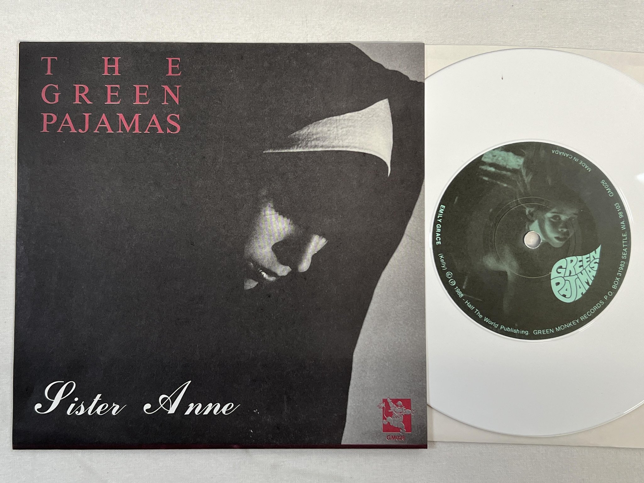 Omslagsbild för skivan THE GREEN PAJAMAS Sister Anne 7"single -88 US GREEN MONKEY GM026