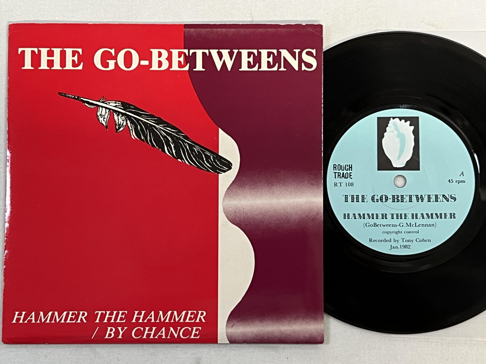 Omslagsbild för skivan THE GO-BETWEENS by chance 7"single -82 UK ROUGH TRADE RT 108