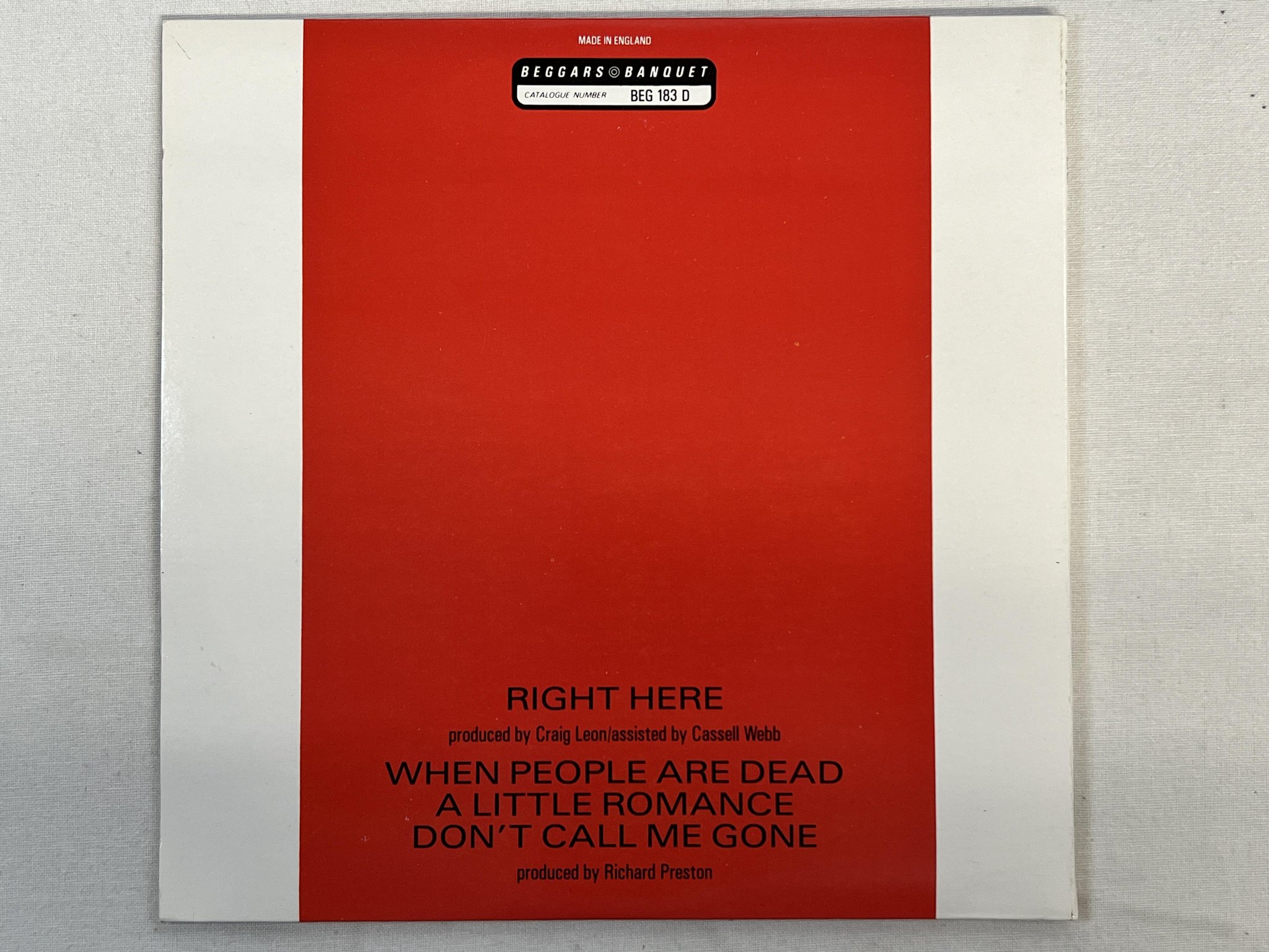 Omslagsbild för skivan THE GO-BETWEENS right here 2x7"single -84 UK BEGGARS BANQUET BEG 183D