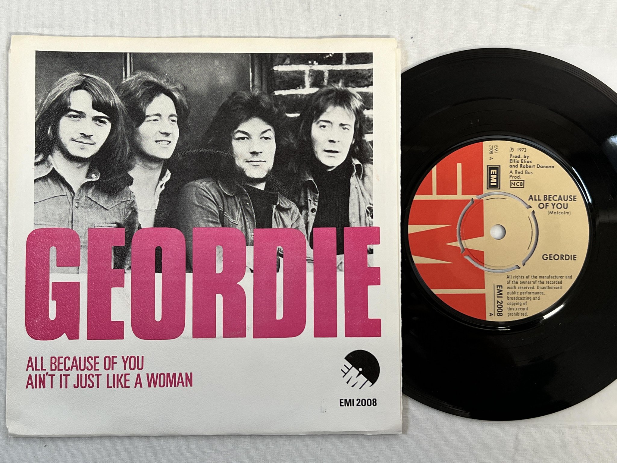 Omslagsbild för skivan GEORDIE All Because Of You 7" -73 Swe EMI 2008