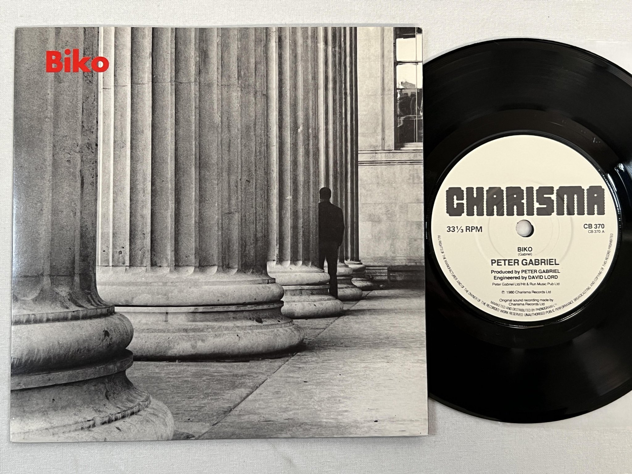 Omslagsbild för skivan PETER GABRIEL biko 7" -80 UK CHARISMA CB 370