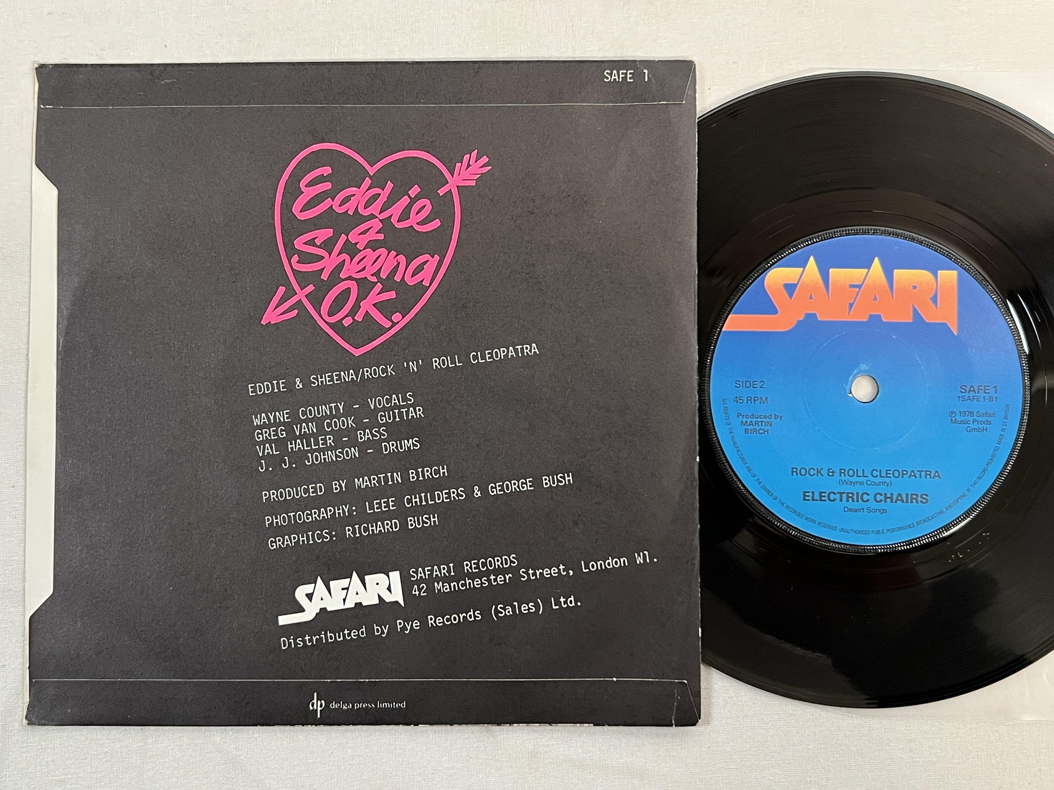 Omslagsbild för skivan ELECTRIC CHAIRS Eddie & Sheena 7" -78 UK SAFARI SAFE-1