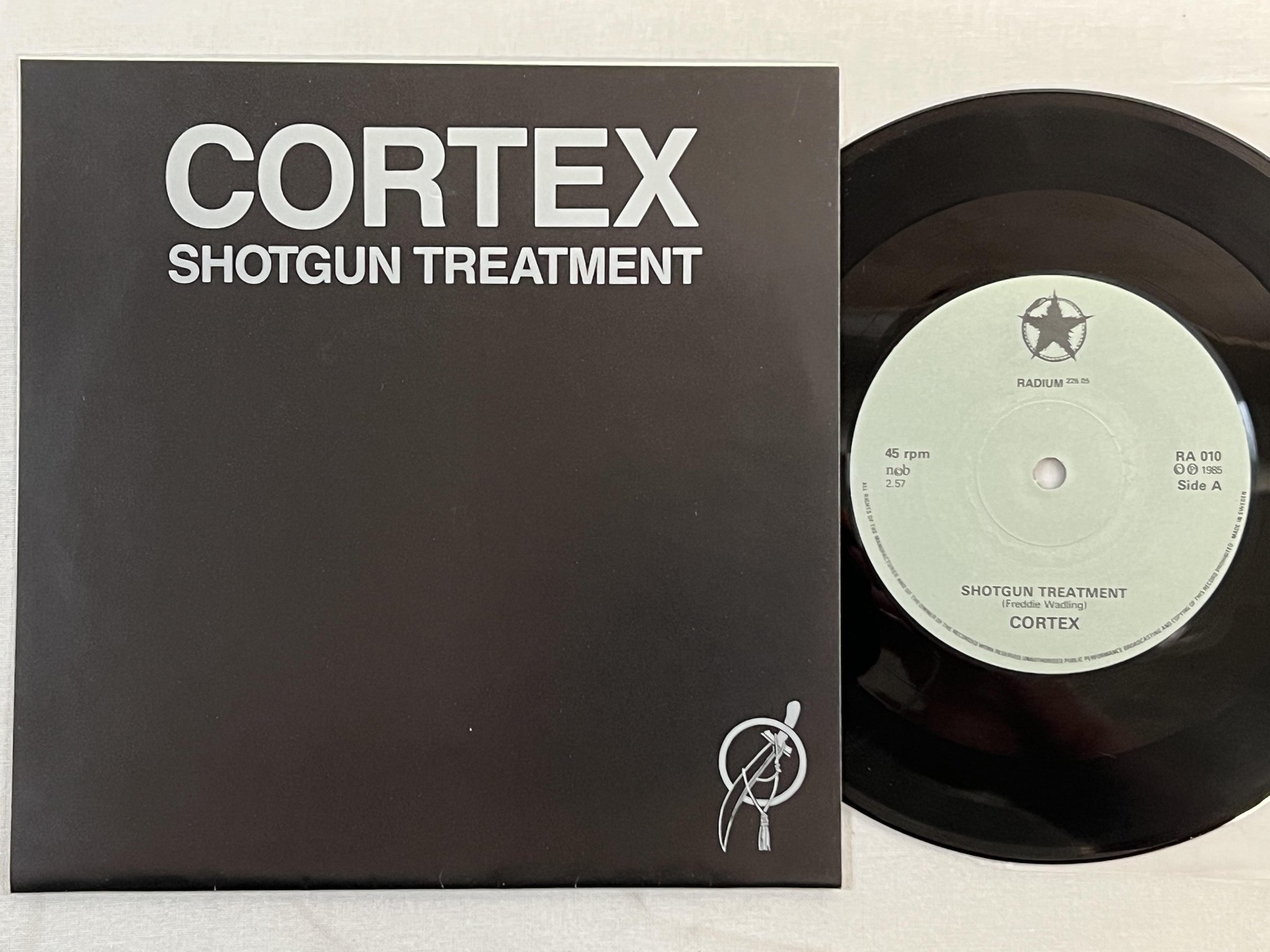 Omslagsbild för skivan CORTEX Shotgun Treatment 7" -85 radium 226.05 RA 010 *** VERY RARE ***