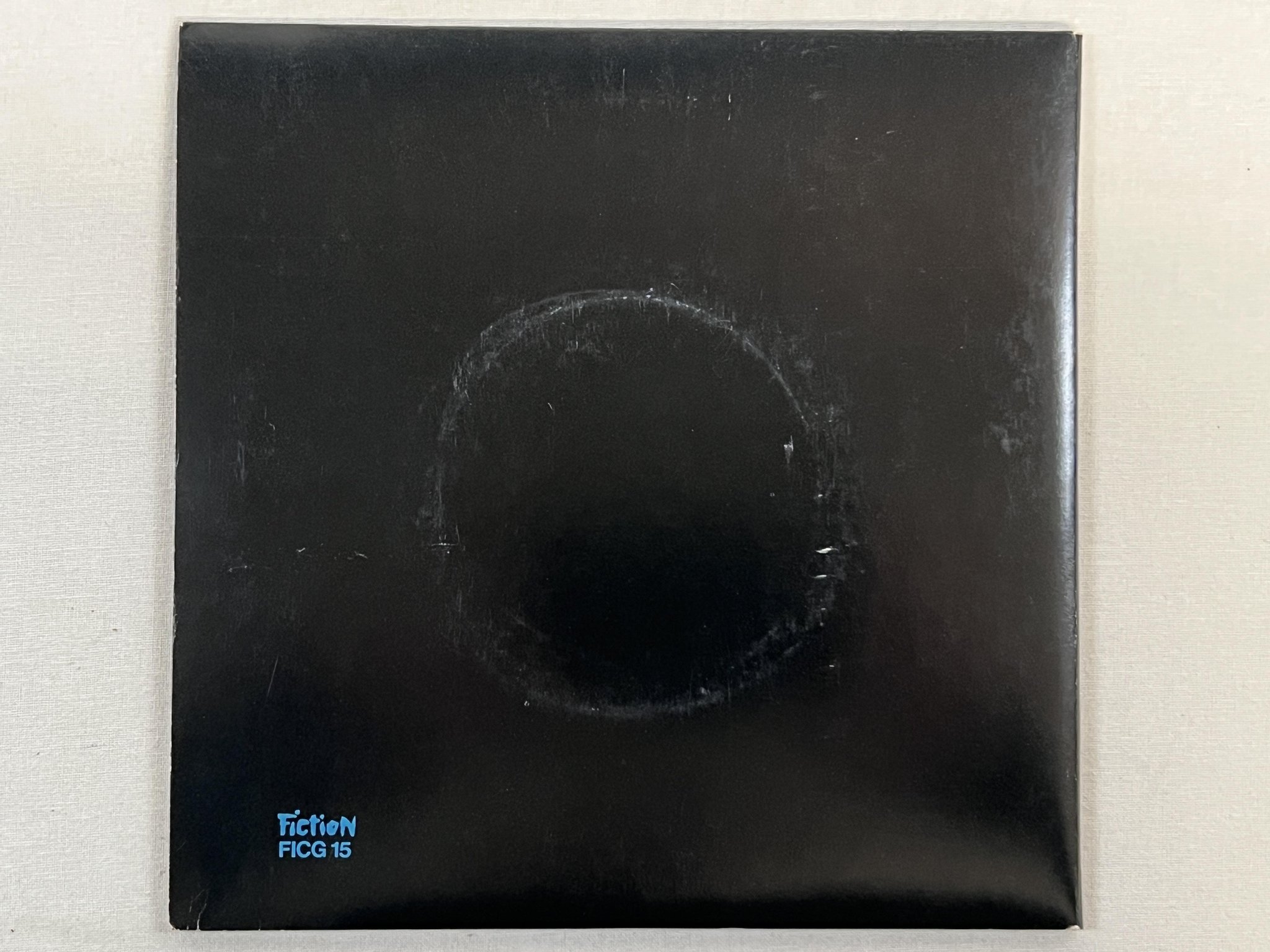 Omslagsbild för skivan THE CURE A Single 2x7" -82 UK FICTION FICG 15