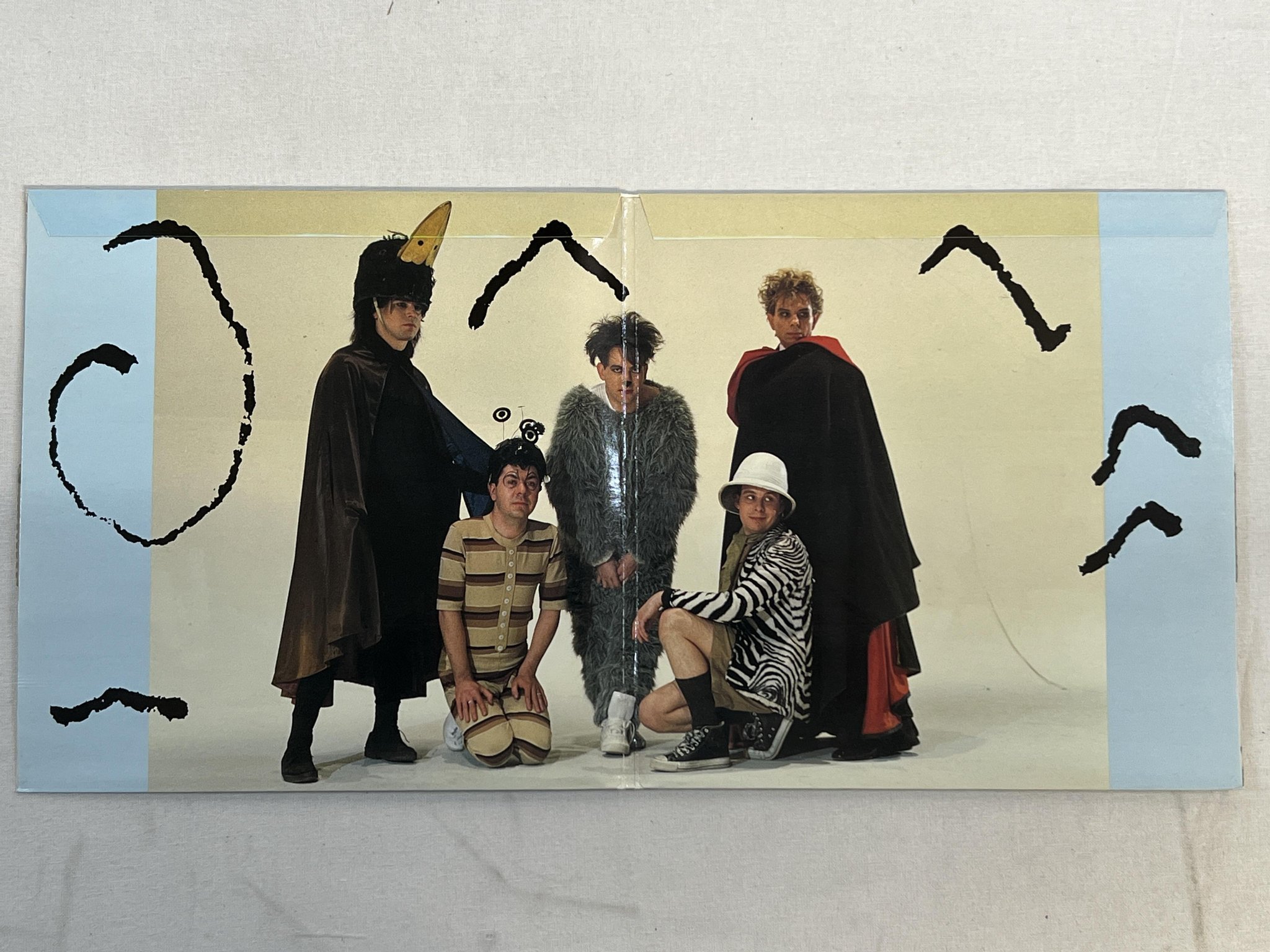 Omslagsbild för skivan THE CURE Why Can't I Be You? 2x7" -87 UK FICTION FICS G 25 #07657