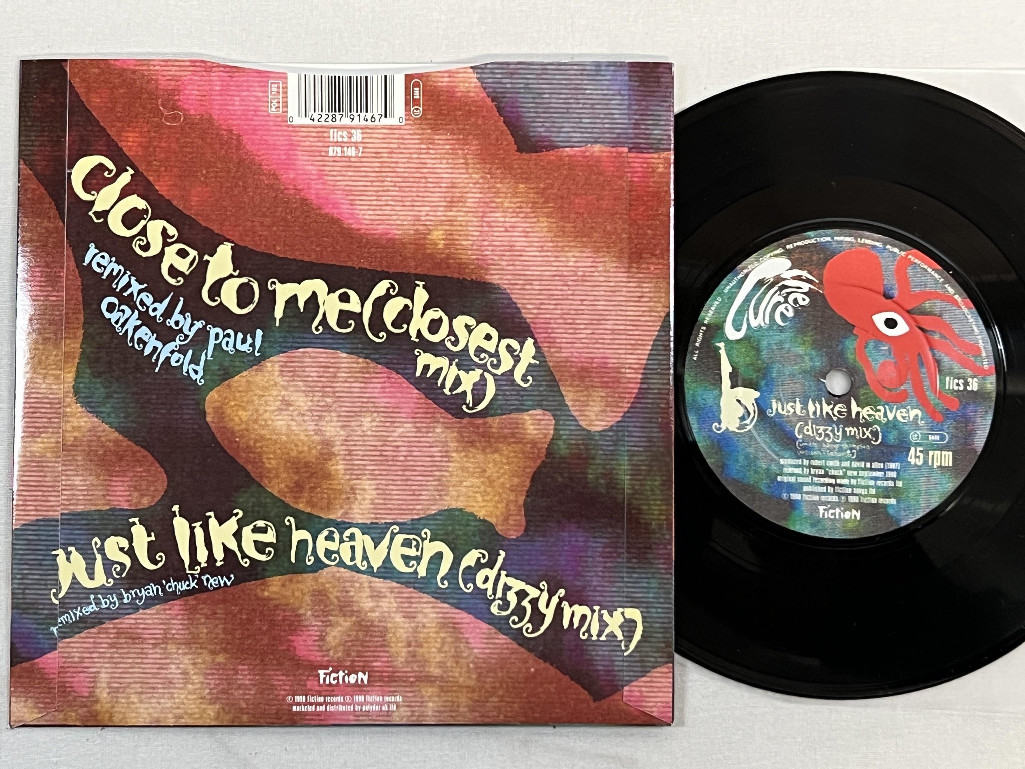 Omslagsbild för skivan THE CURE Close To Me · Remix 7" -90 FICTION FICS 36