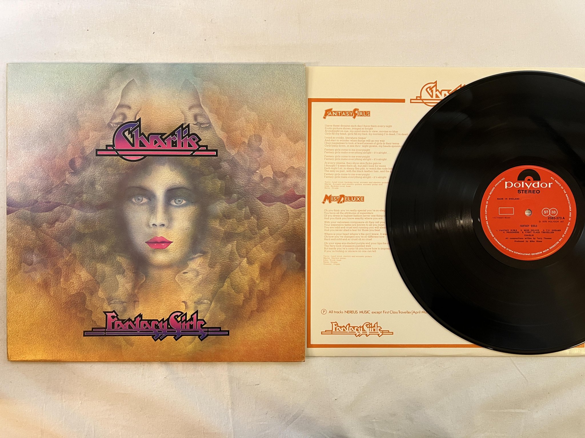 Omslagsbild för skivan CHARLIE fantasy girls LP -76 UK POLYDOR 2383-373