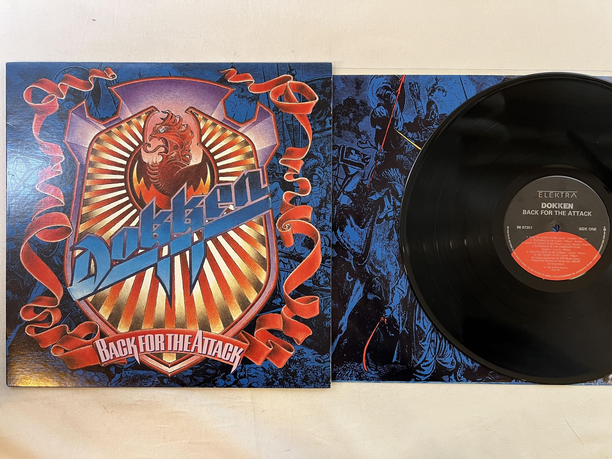 Omslagsbild för skivan DOKKEN back for the attack LP -87 Can ELEKTRA 96 07351