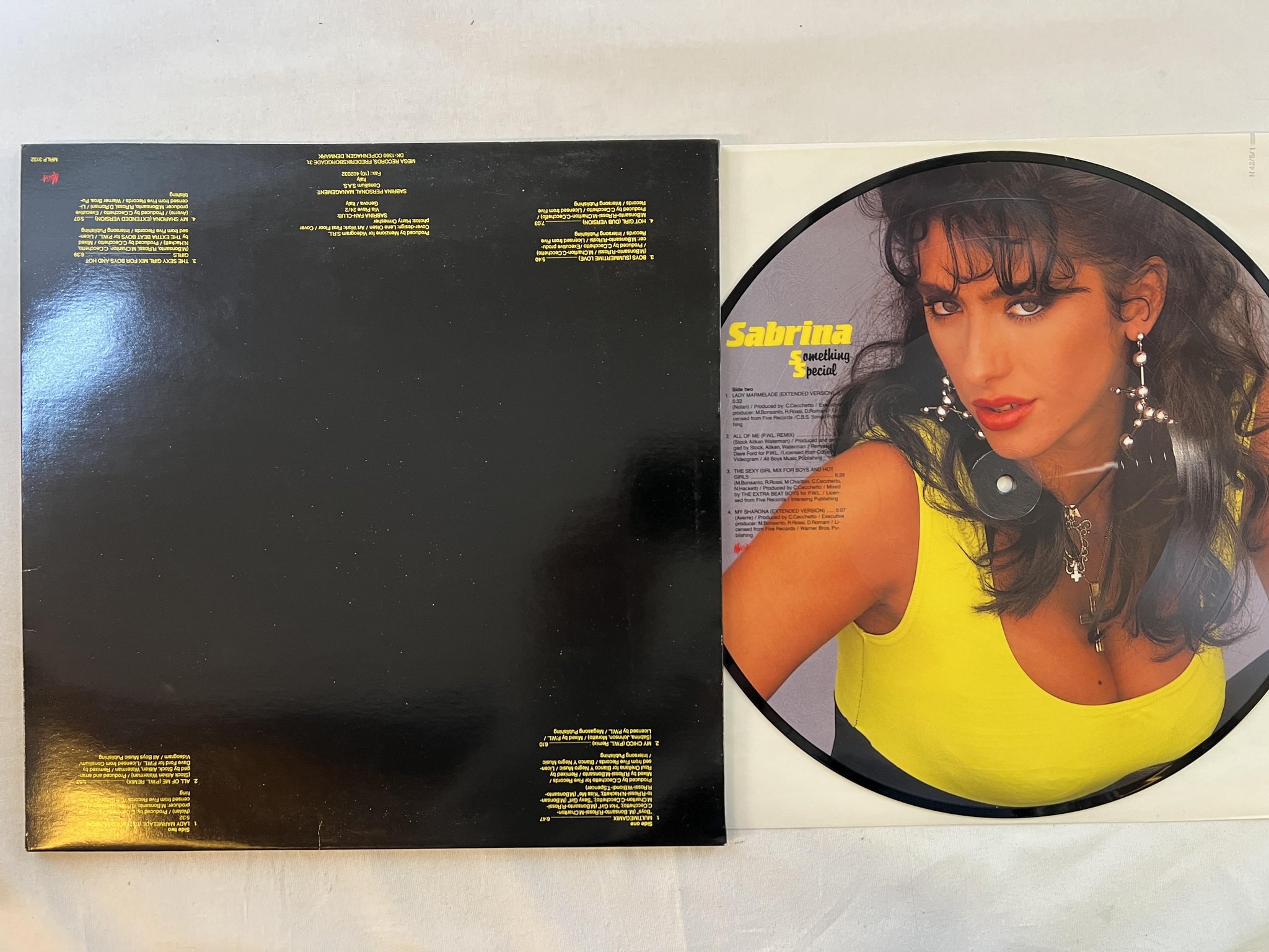 Omslagsbild för skivan SABRINA something special LP -88 Den PICTURE DISC MEGA MRLP 3132 ** POSTER **