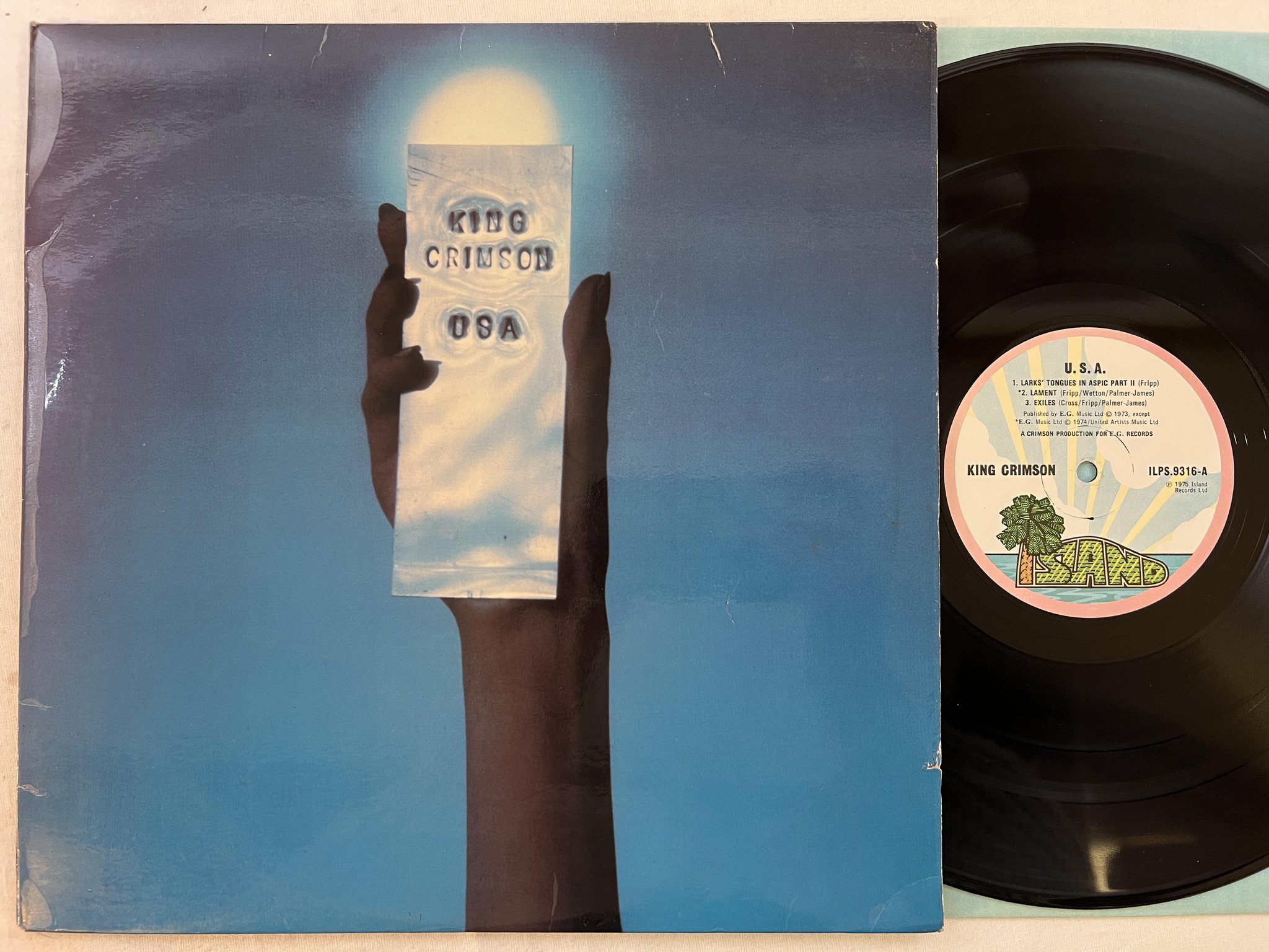 Omslagsbild för skivan KING CRIMSON U.S.A. LP -75 UK ISLAND ILPS 9316