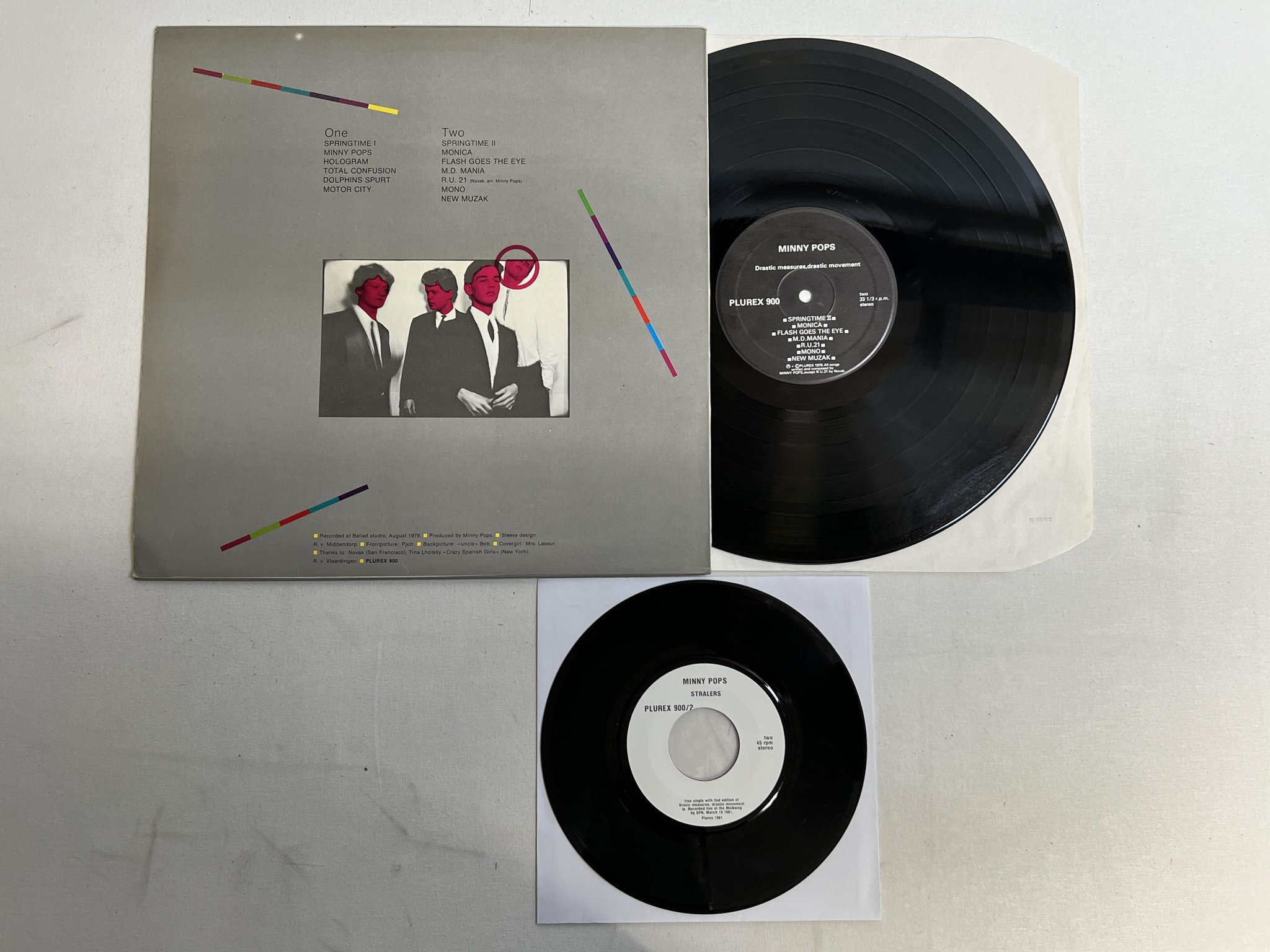 Omslagsbild för skivan MINNY POPS drastic measures drastic Movement LP + 45 -81 Hol PLUREX 900