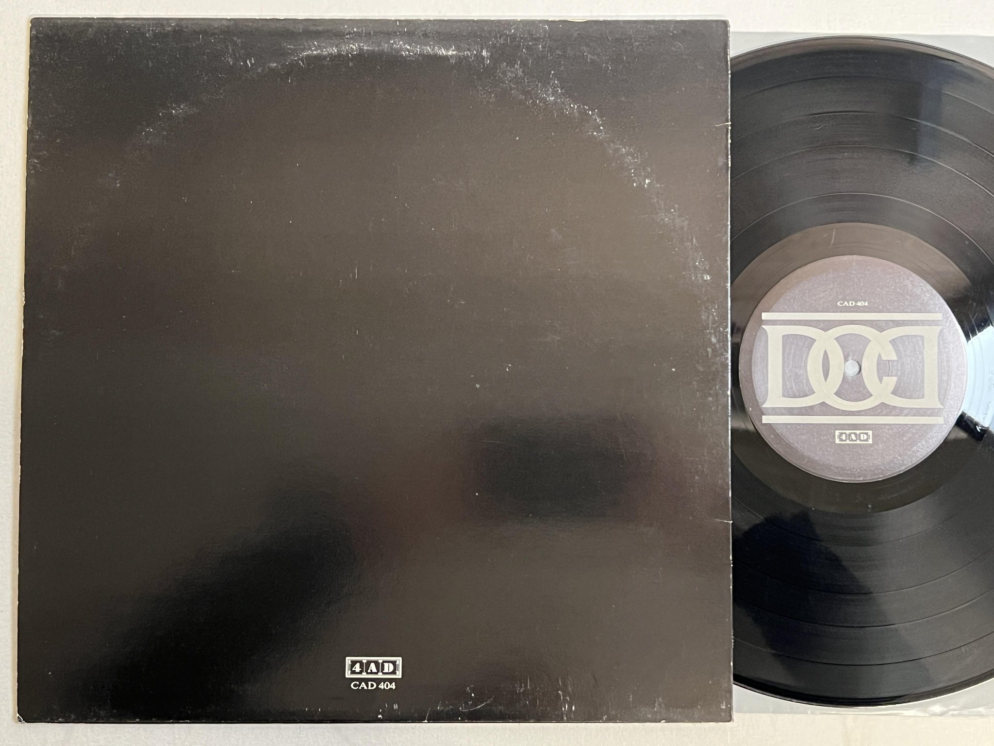 Omslagsbild för skivan DEAD CAN DANCE s/t LP -84 4AD CAD 404 ** goth rock **