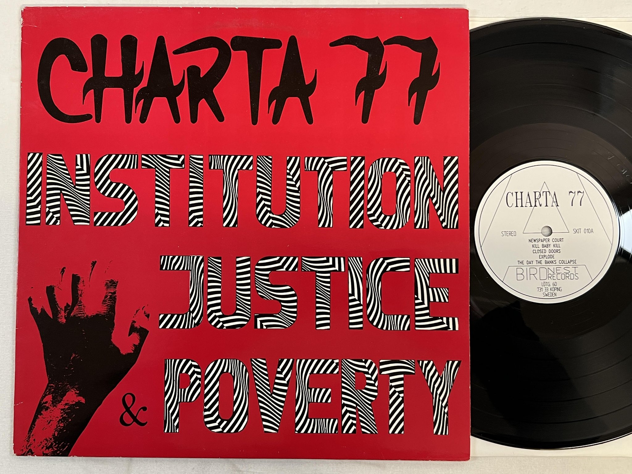 Omslagsbild för skivan CHARTA 77 Institution, Justice & Poverty LP -89 BIRDNEST SKIT 010 ** punk **