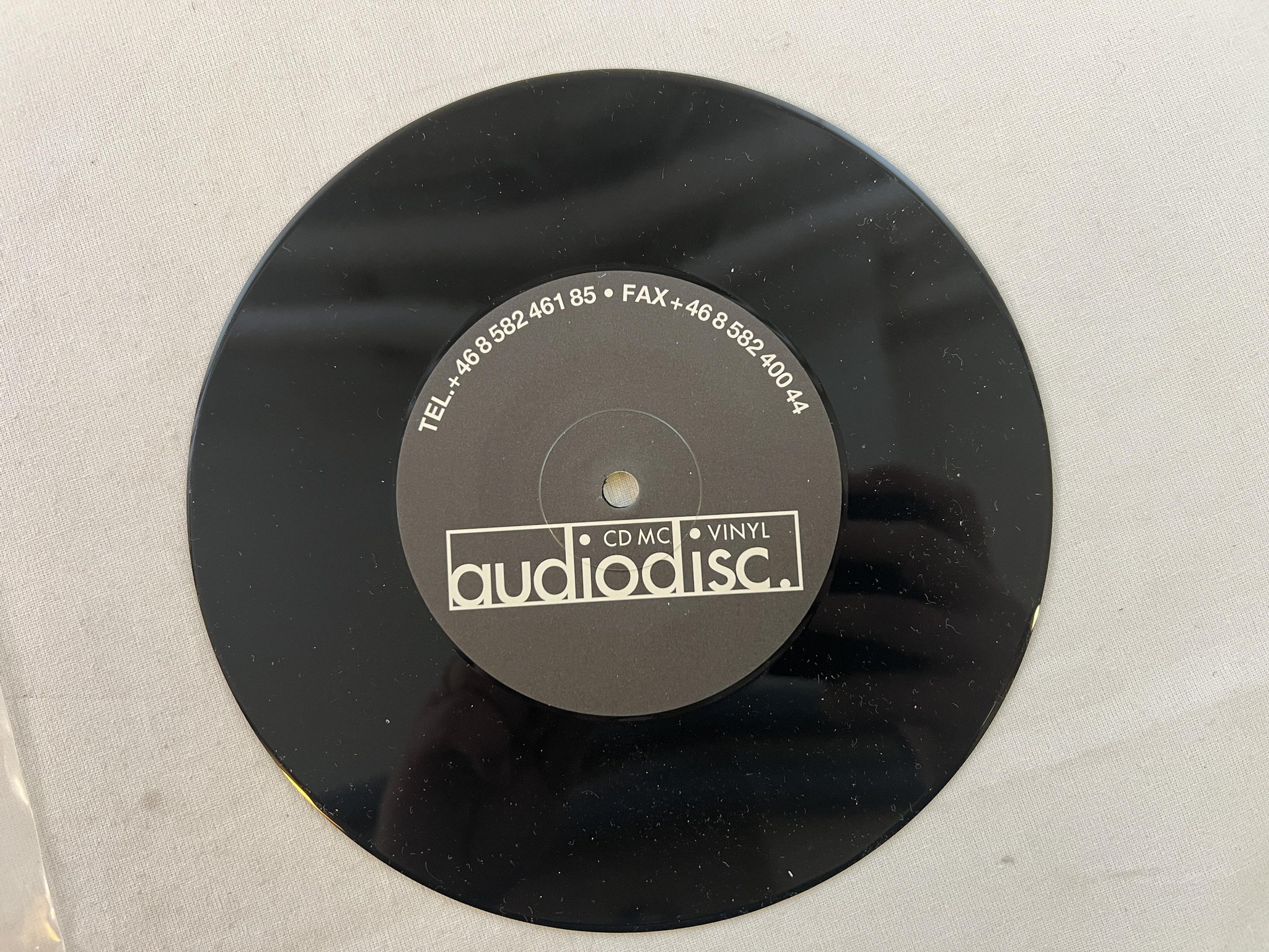 Omslagsbild för skivan WEEPING WILLOWS Blue Velvet 7" single sided -96 AUDIODISC AB