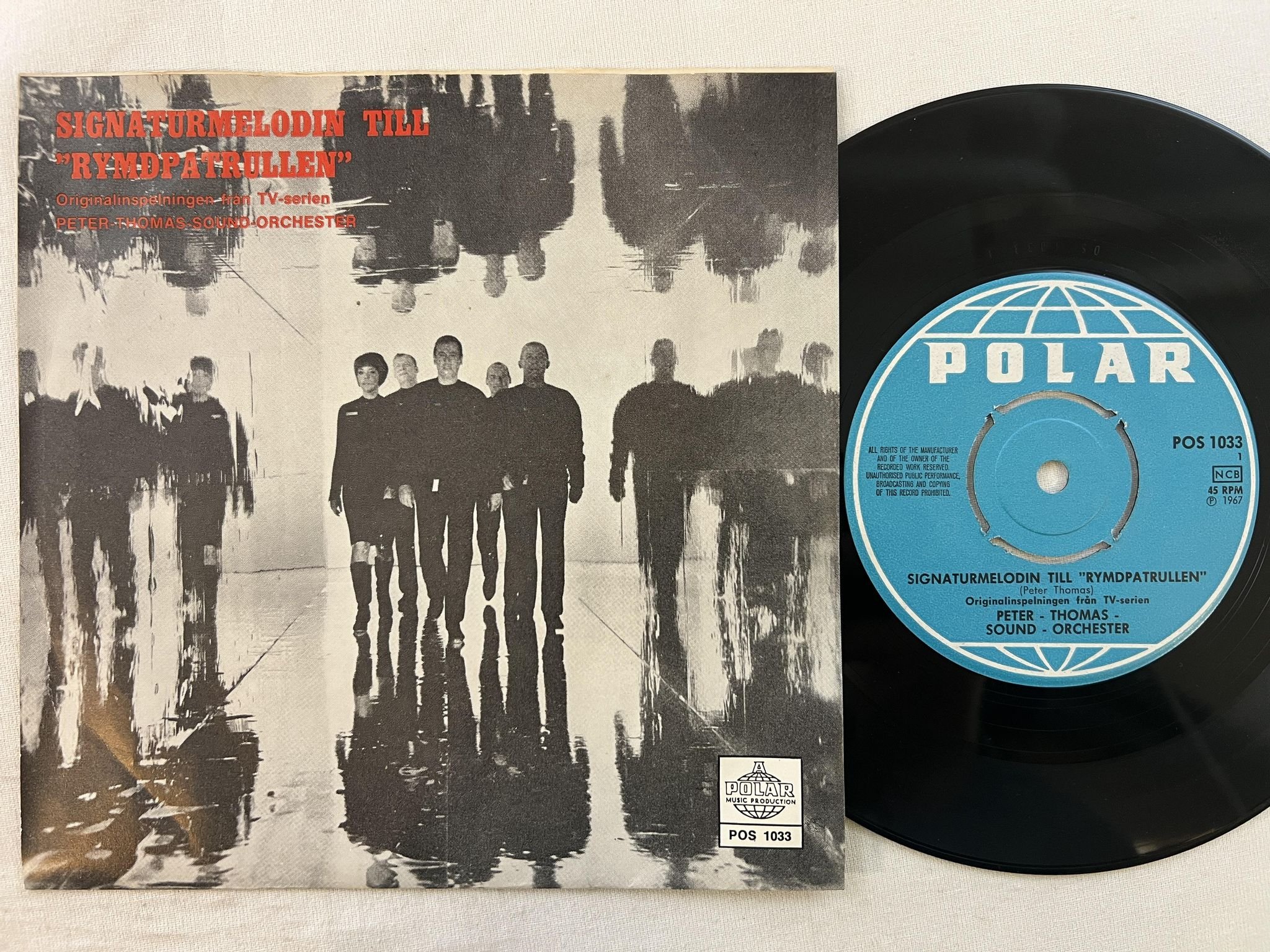 Omslagsbild för skivan PETER THOMAS SOUN ORCHESTER signaturmelodin till "rymdpatrullen" 7" -67 POLAR