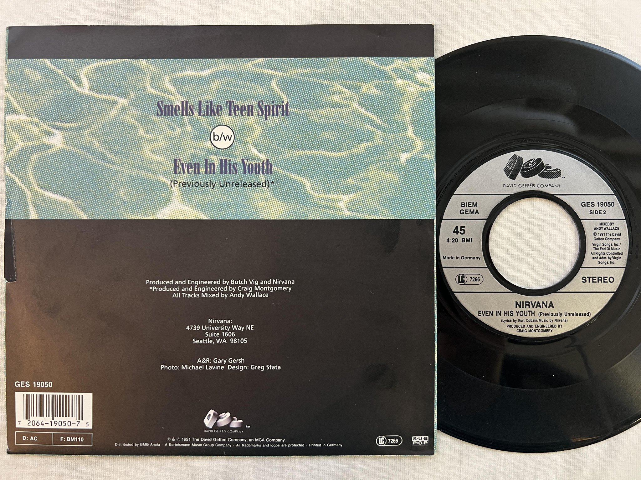 Omslagsbild för skivan NIRVANA smells like teen spirit 7"single -91 Ger GEFFEN GES 19050