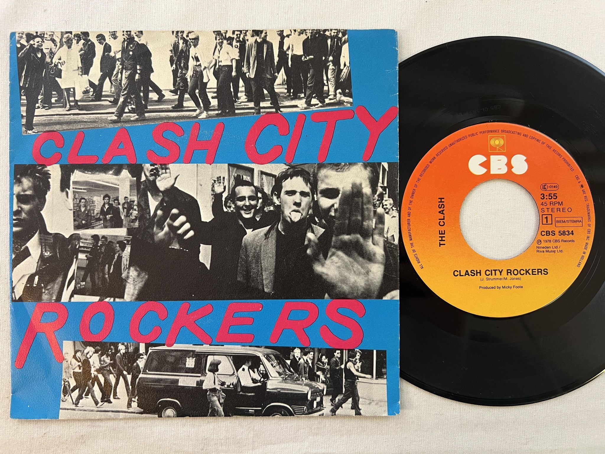 Omslagsbild för skivan THE CLASH clash city rockers 7" -78 Hol CBS 5834