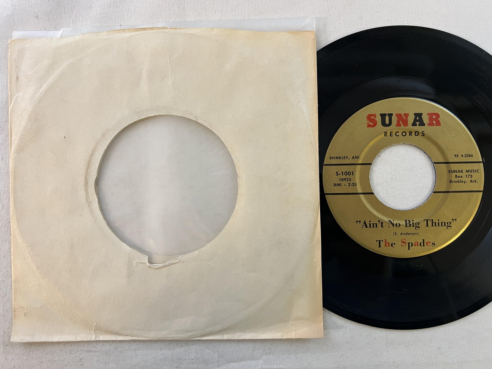 Omslagsbild för skivan THE SPADES ain't no big thing 7"single -63 US SUNAR S-1001 rockabilly