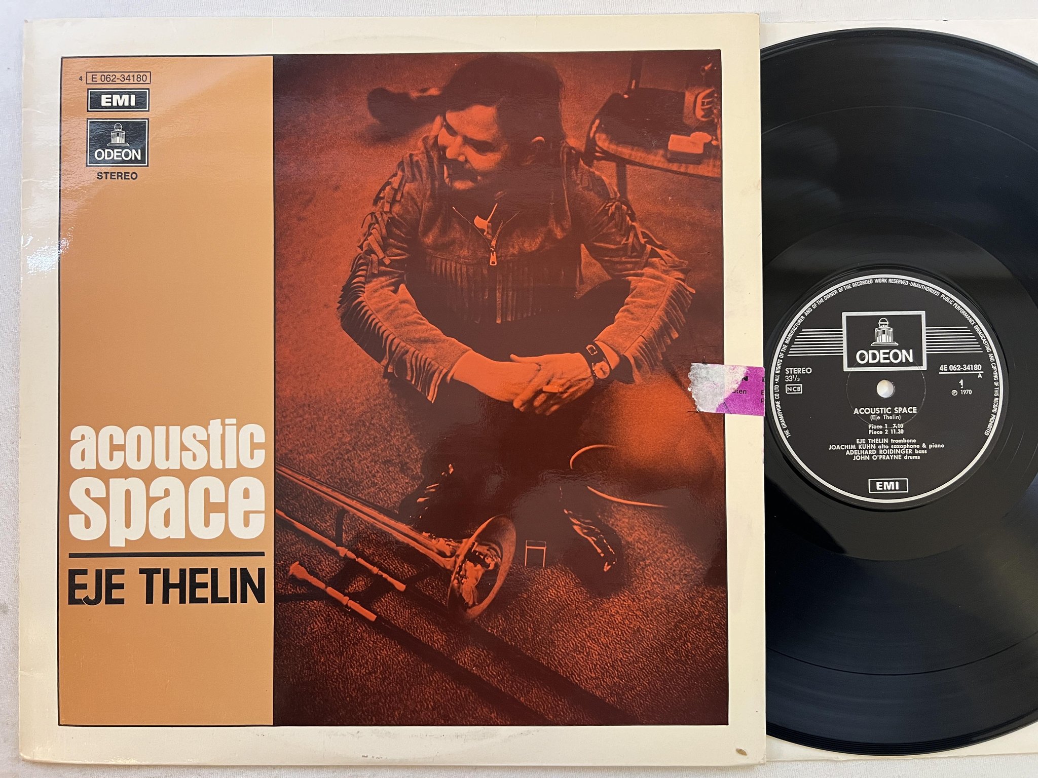 Omslagsbild för skivan EJE THELIN acoustic space LP -70 Swe ODEON 4E 062-34180