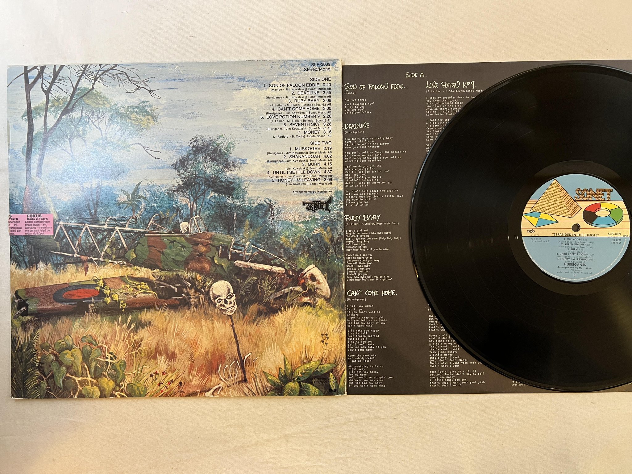 Omslagsbild för skivan HURRIGANES stranded in the jungle LP -78 Swe SONET SLP-3039