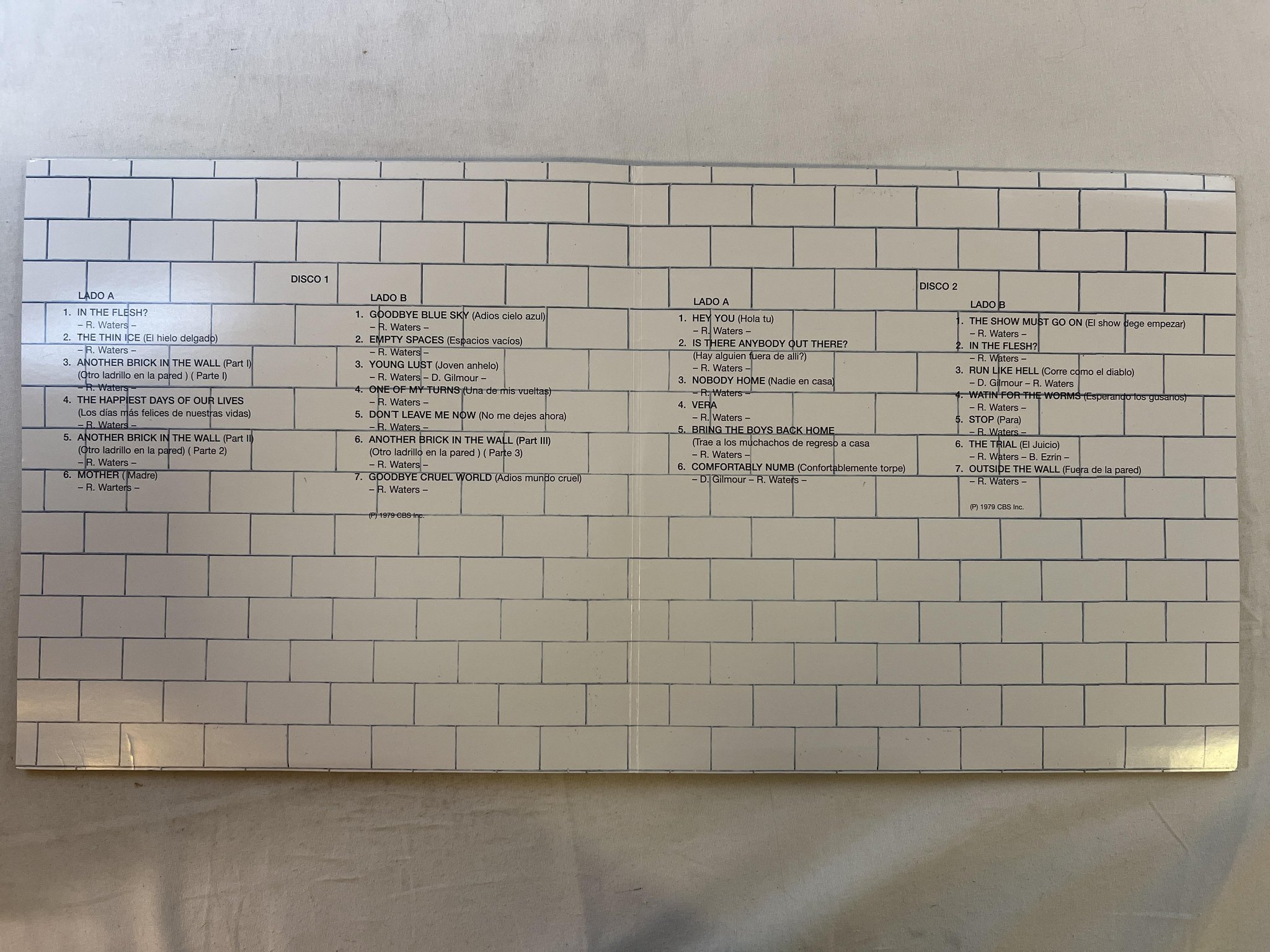 Omslagsbild för skivan PINK FLOYD the wall 2xLP -79 Colombia CBS C2L-12 *** rare red vinyl **