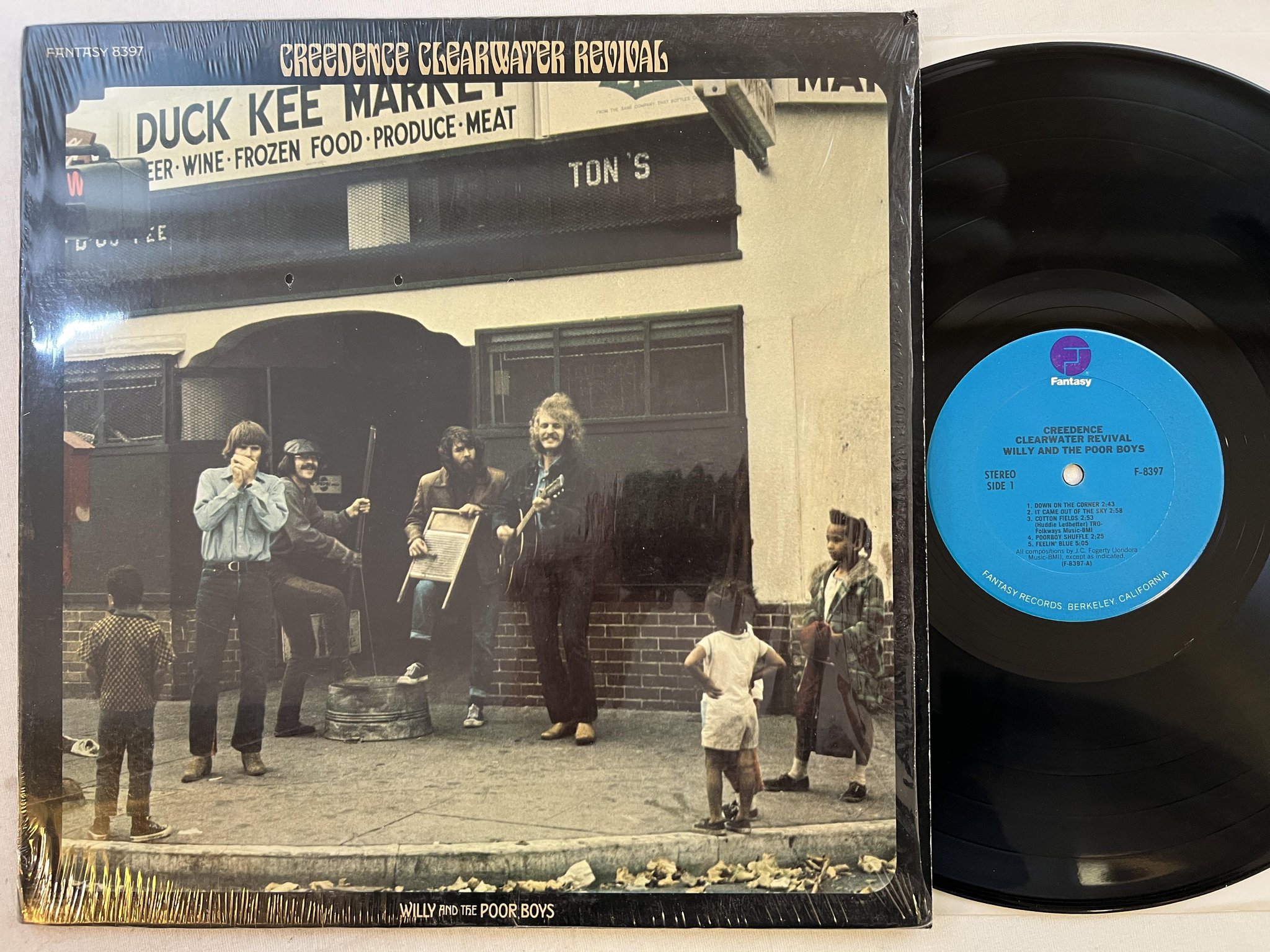 Omslagsbild för skivan CREEDENCE CLEARWATER REVIVAL Willy and the poor boys LP US FANTASY F-8397