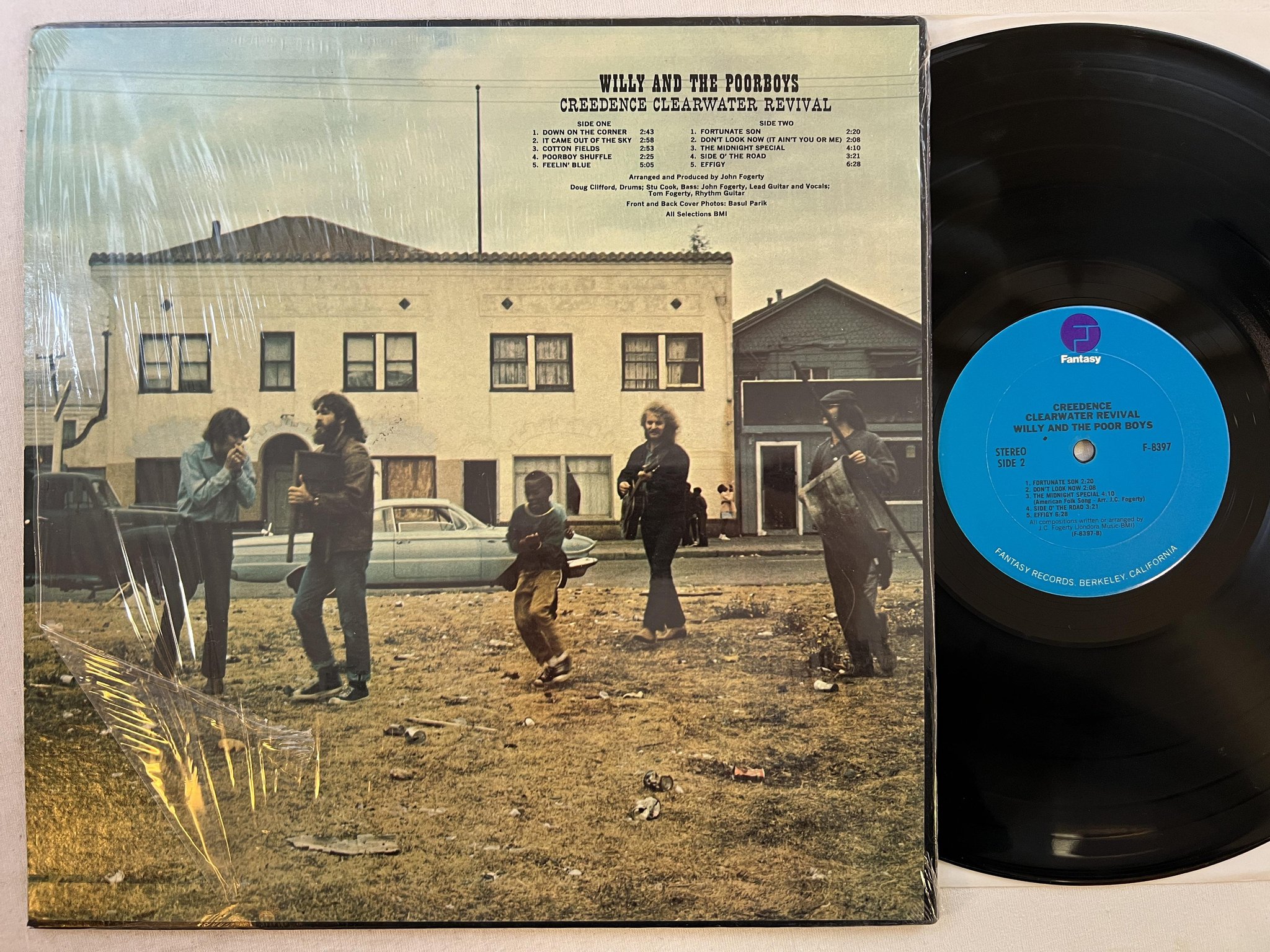 Omslagsbild för skivan CREEDENCE CLEARWATER REVIVAL Willy and the poor boys LP US FANTASY F-8397