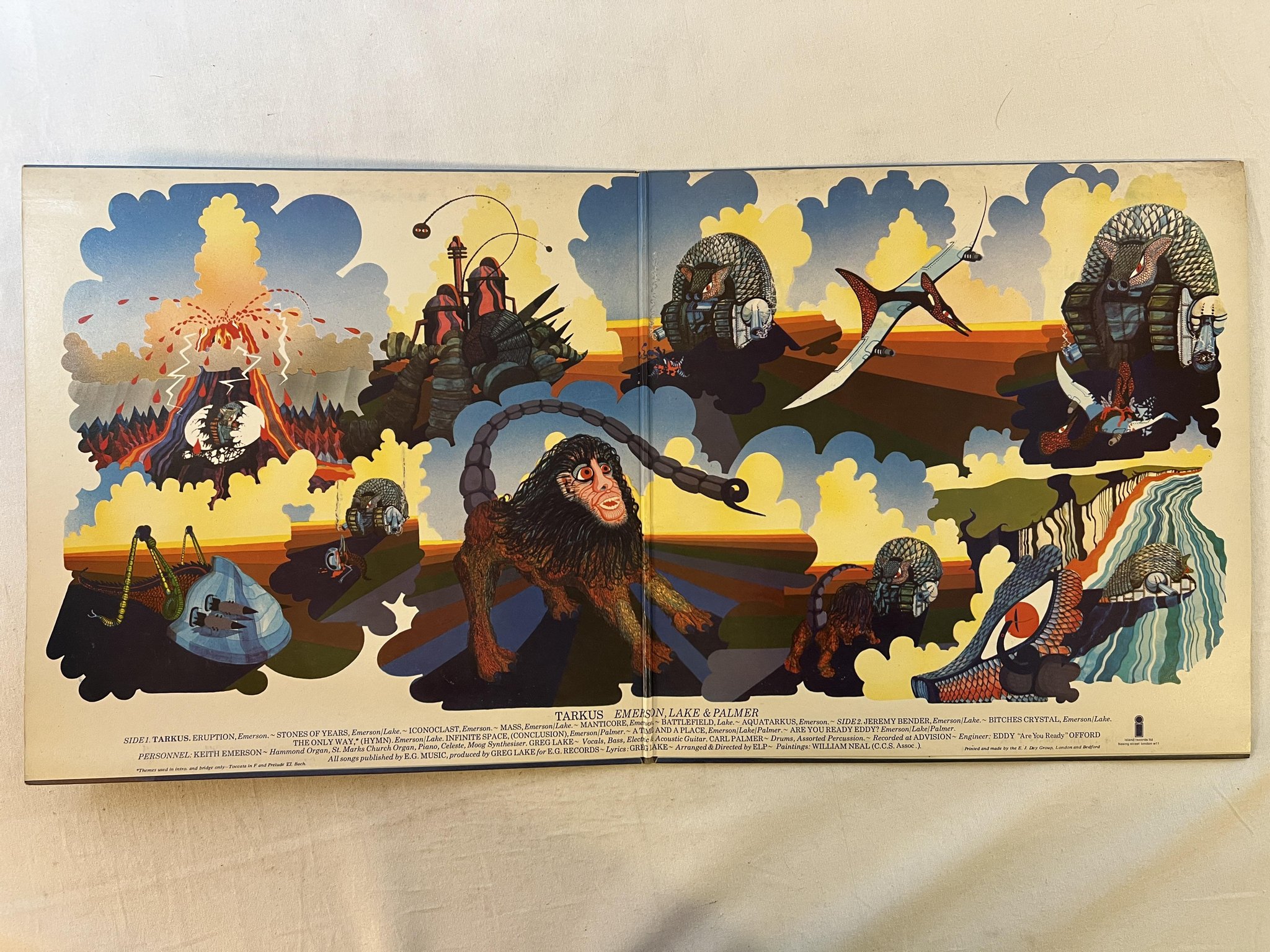 Omslagsbild för skivan EMERSON, LAKE & PALMER tarkus LP -71 ILPS 9155