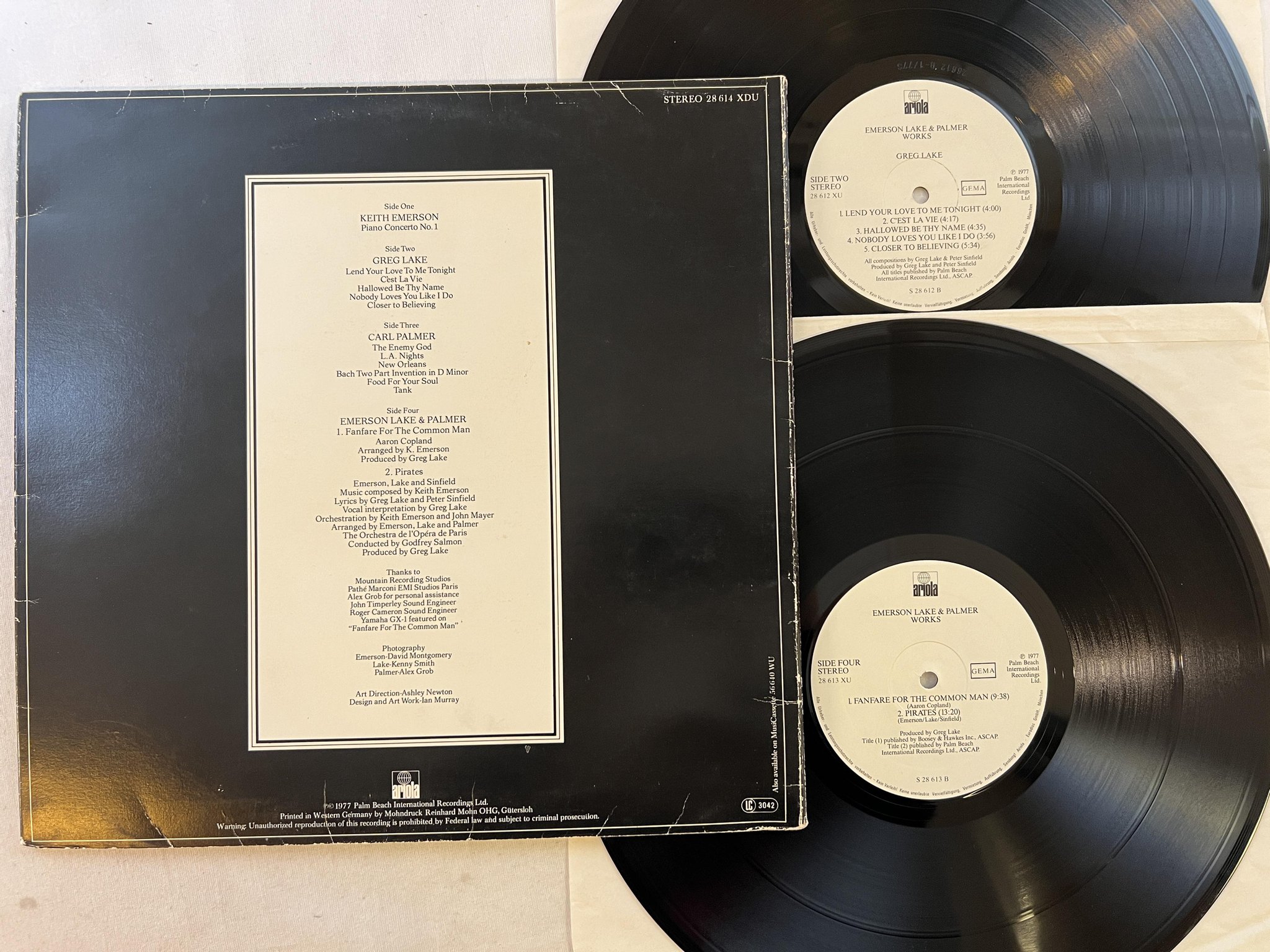 Omslagsbild för skivan EMERSON, LAKE & PALMER works LP -77 Ger ARIOLA 28612 XU